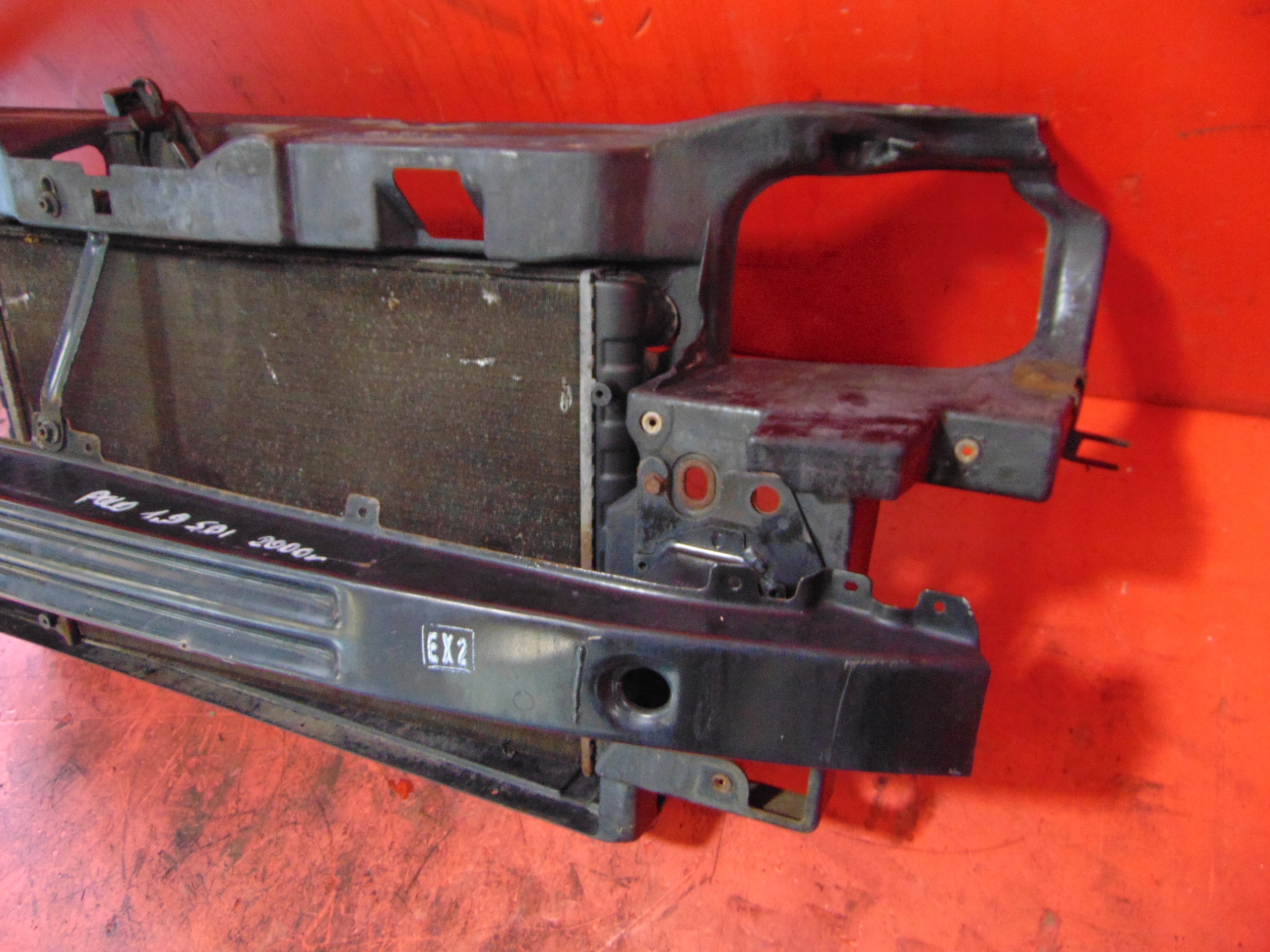 POLO III 6N LIFT support panel for radiators radiator fan