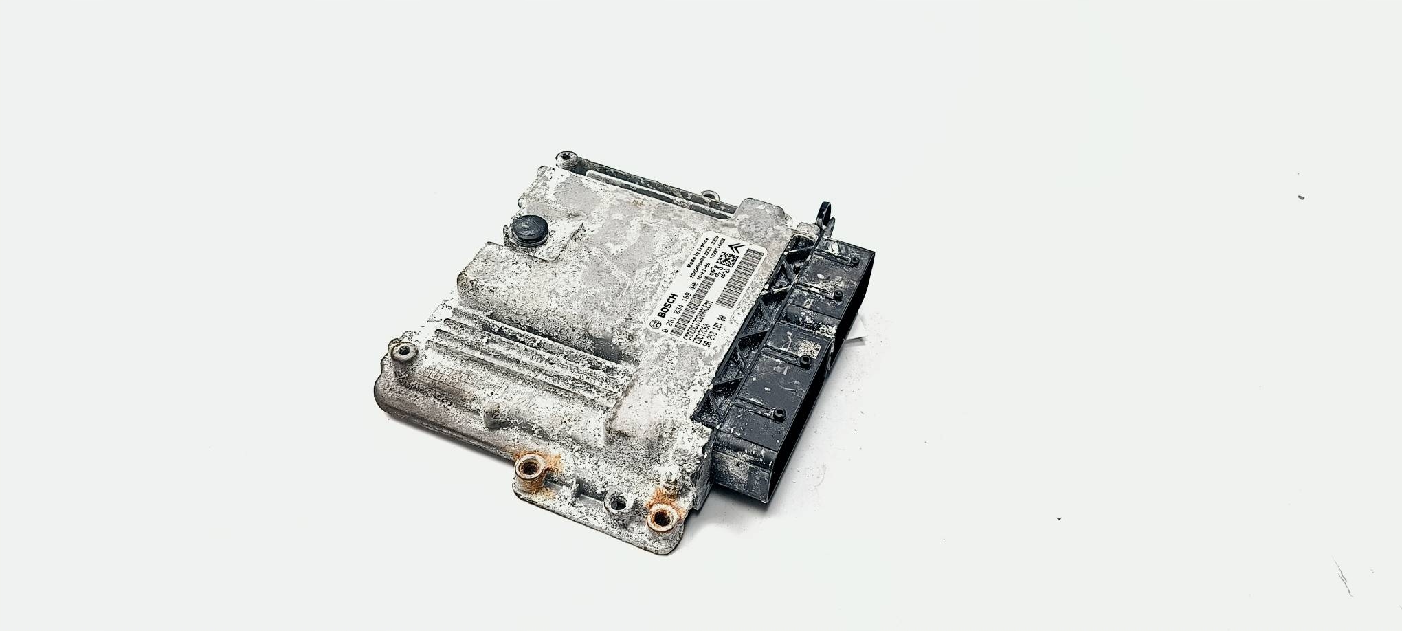 computer Motore ECU 9825318180 1.6 TOYOTA PROACE II
