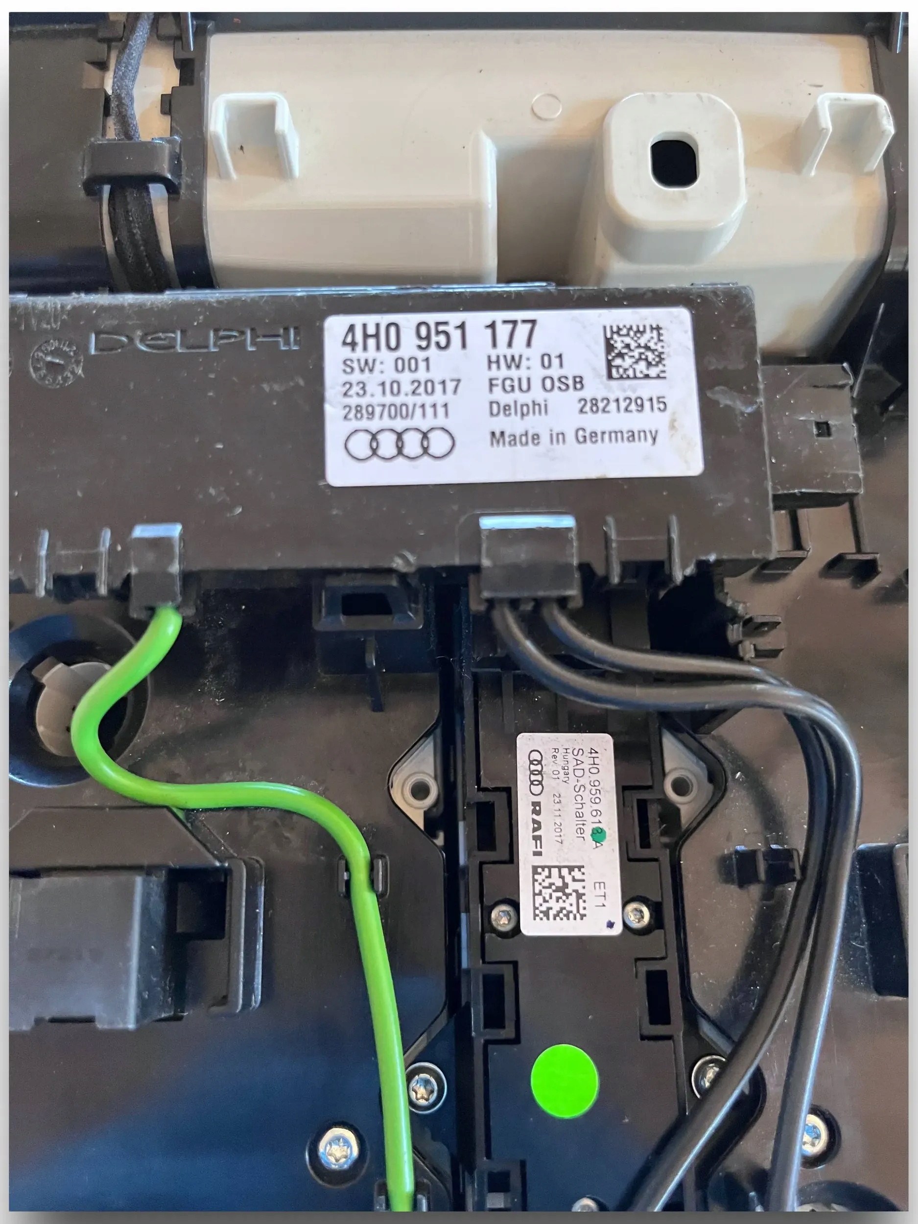 light POSUFITKI lighting cabs AUDI A8 D4 4H0951177 $J