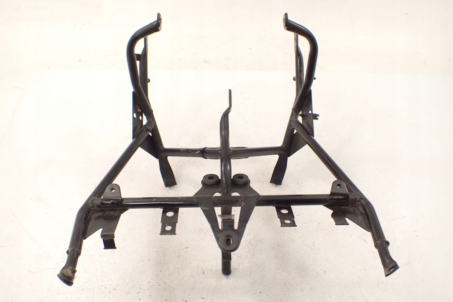 Honda XL 1000 V Varadero 98-02 Stelaż przód mocow Numer katalogowy części 145468