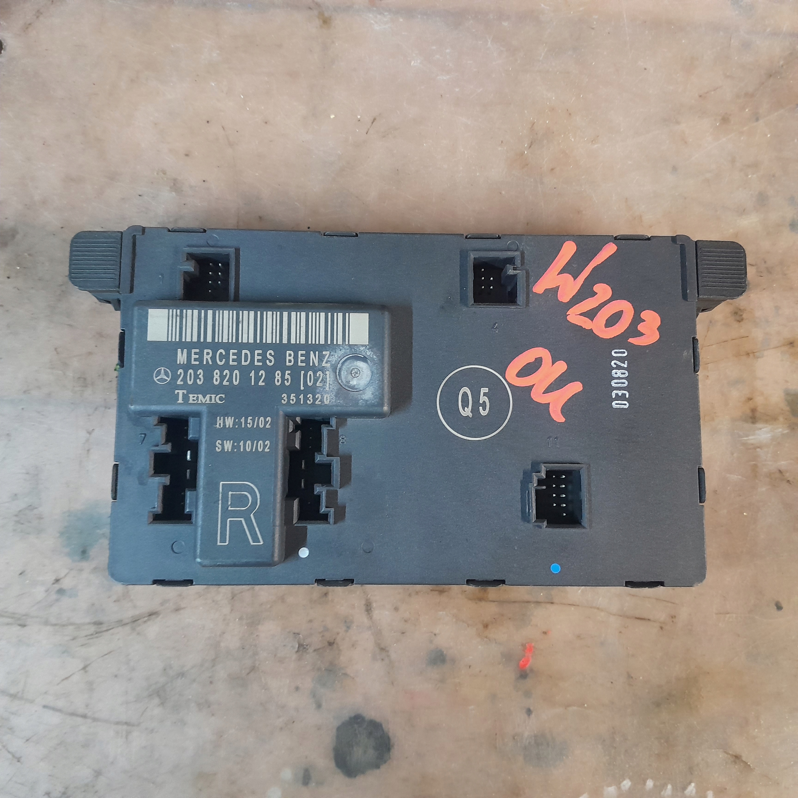 MODUL DRZWI PRAWY PRZOD MERCEDES W203 2038201285