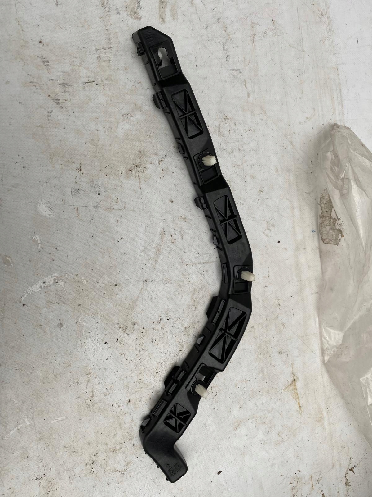 OPEL INSIGNIA A 08- bumper bracket right rear