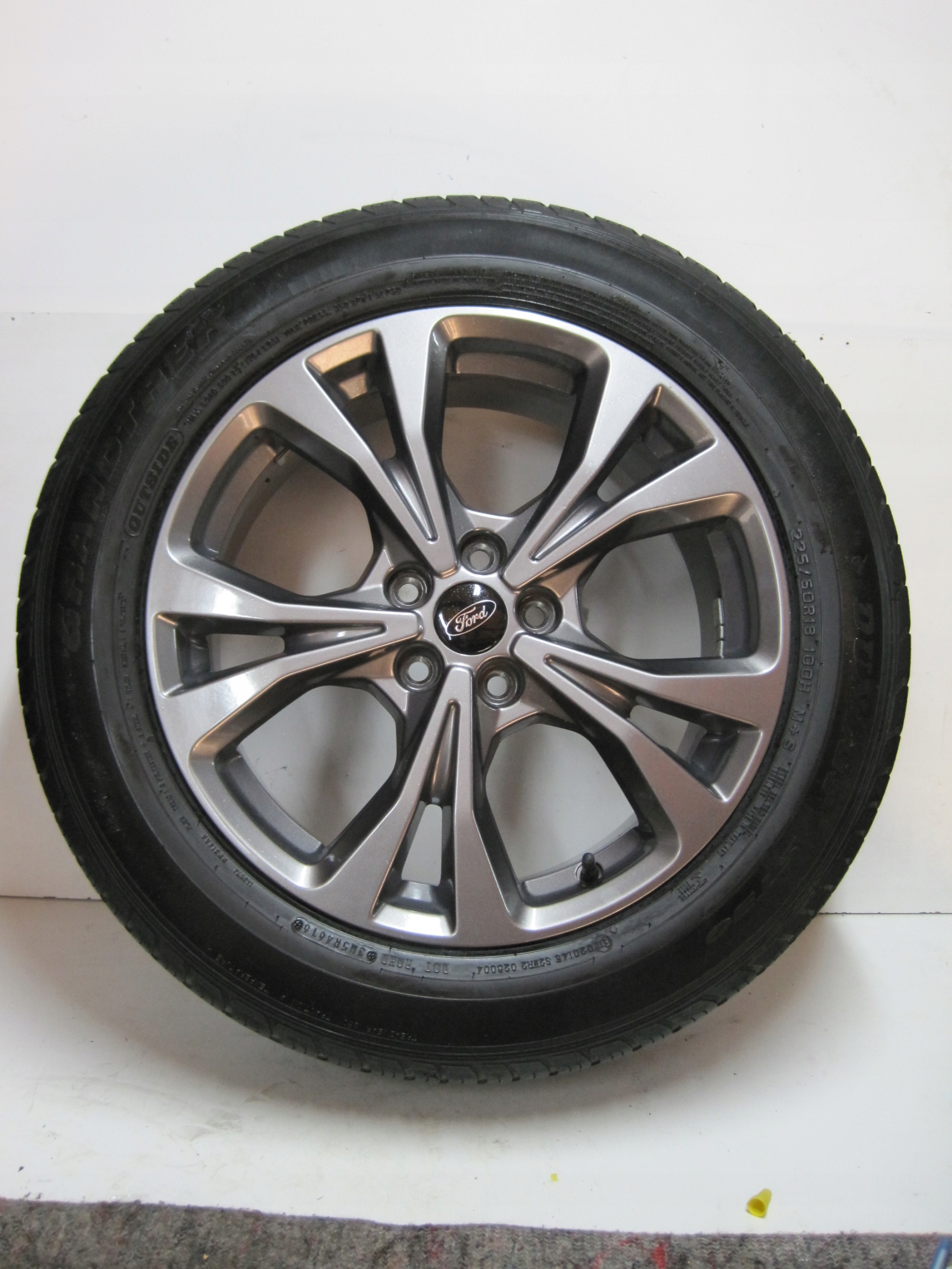 wheels discs tyres Ford Kuga MK R18 16r