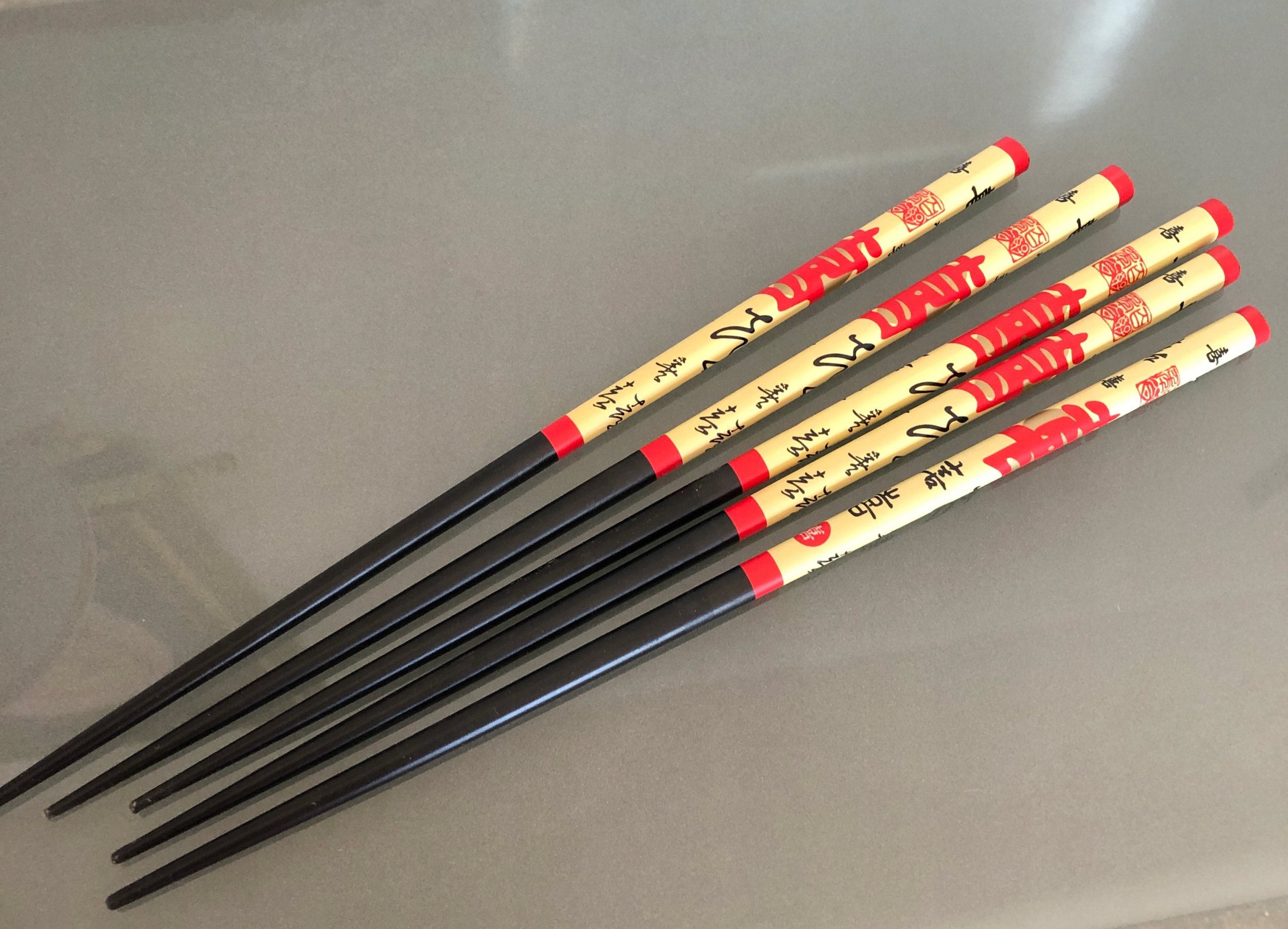 ALICE WONG KOMPLET 10 PAR PAŁECZEK + POJEMNIK - super prezent Kod producenta DS-CHPS-20