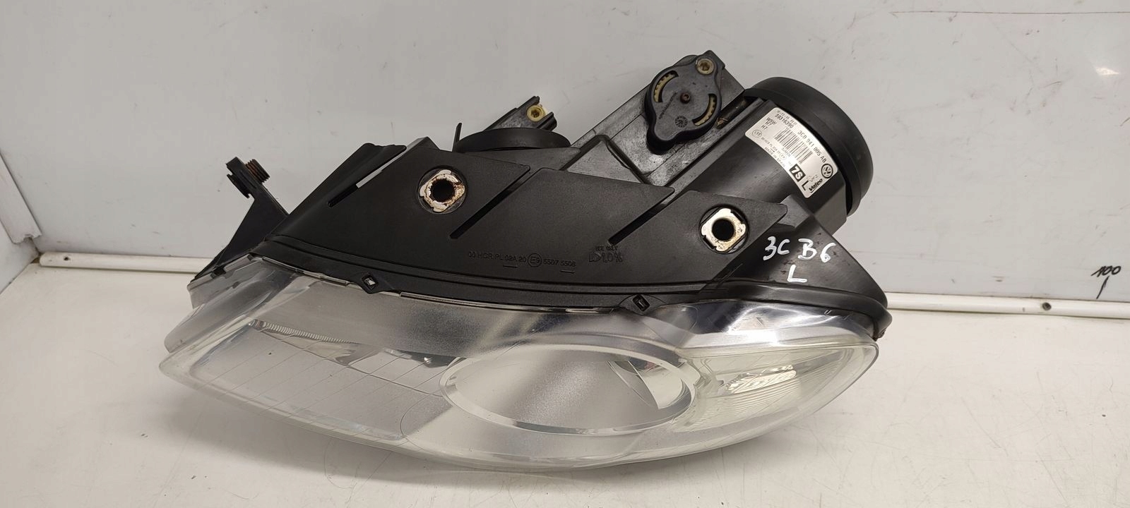 light front front left VW Passat B6 2,0 TDI kombi