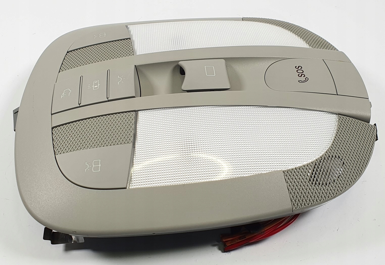 LAMPKA OŚWIETLENIE WNĘTRZA SOS MERCEDES GL X164 Typ samochodu Samochody osobowe