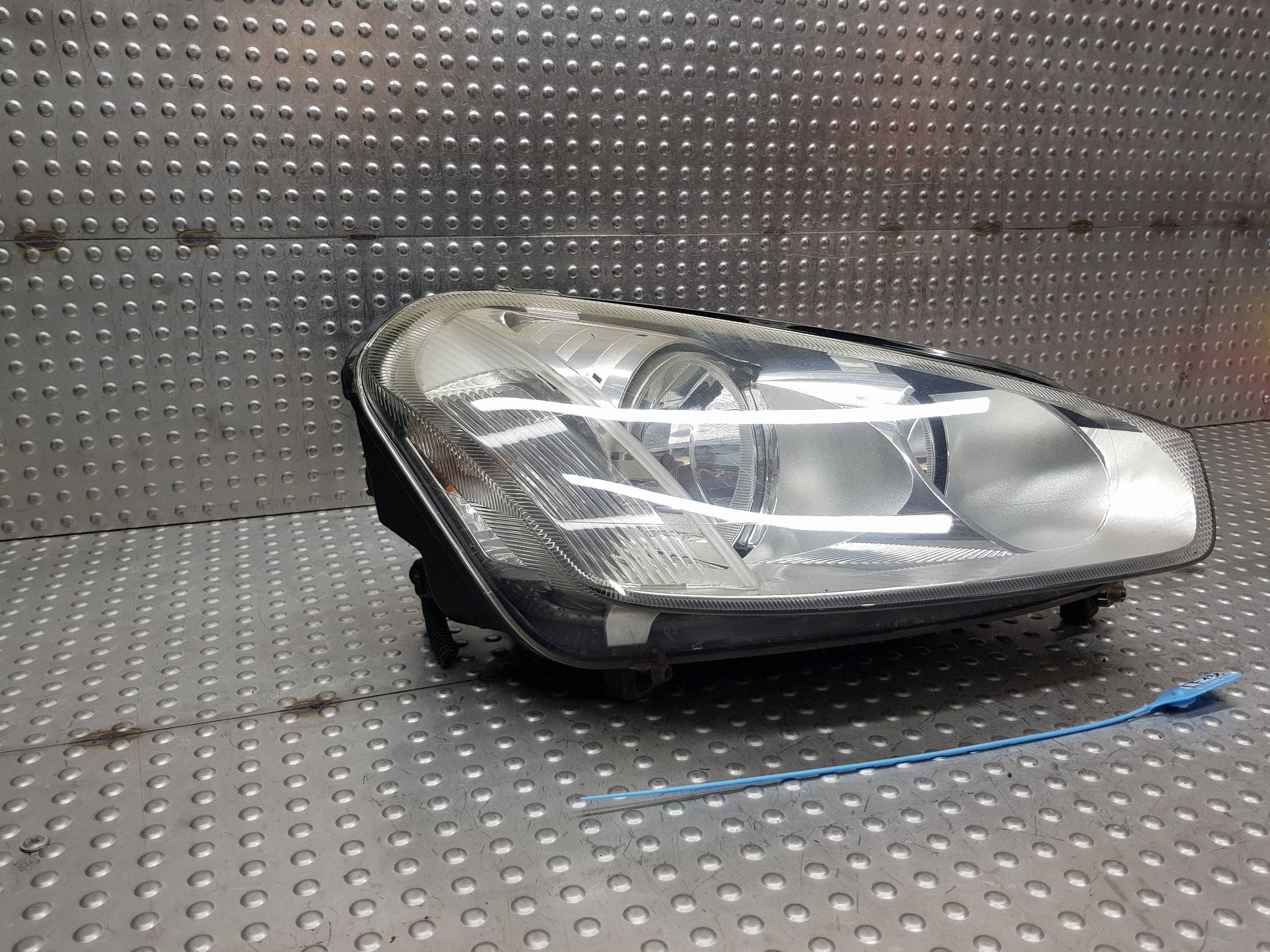 light REFLEKTOR right front HELLA 7M51-13W029-AC FORD C-MAX MK1 LIFT
