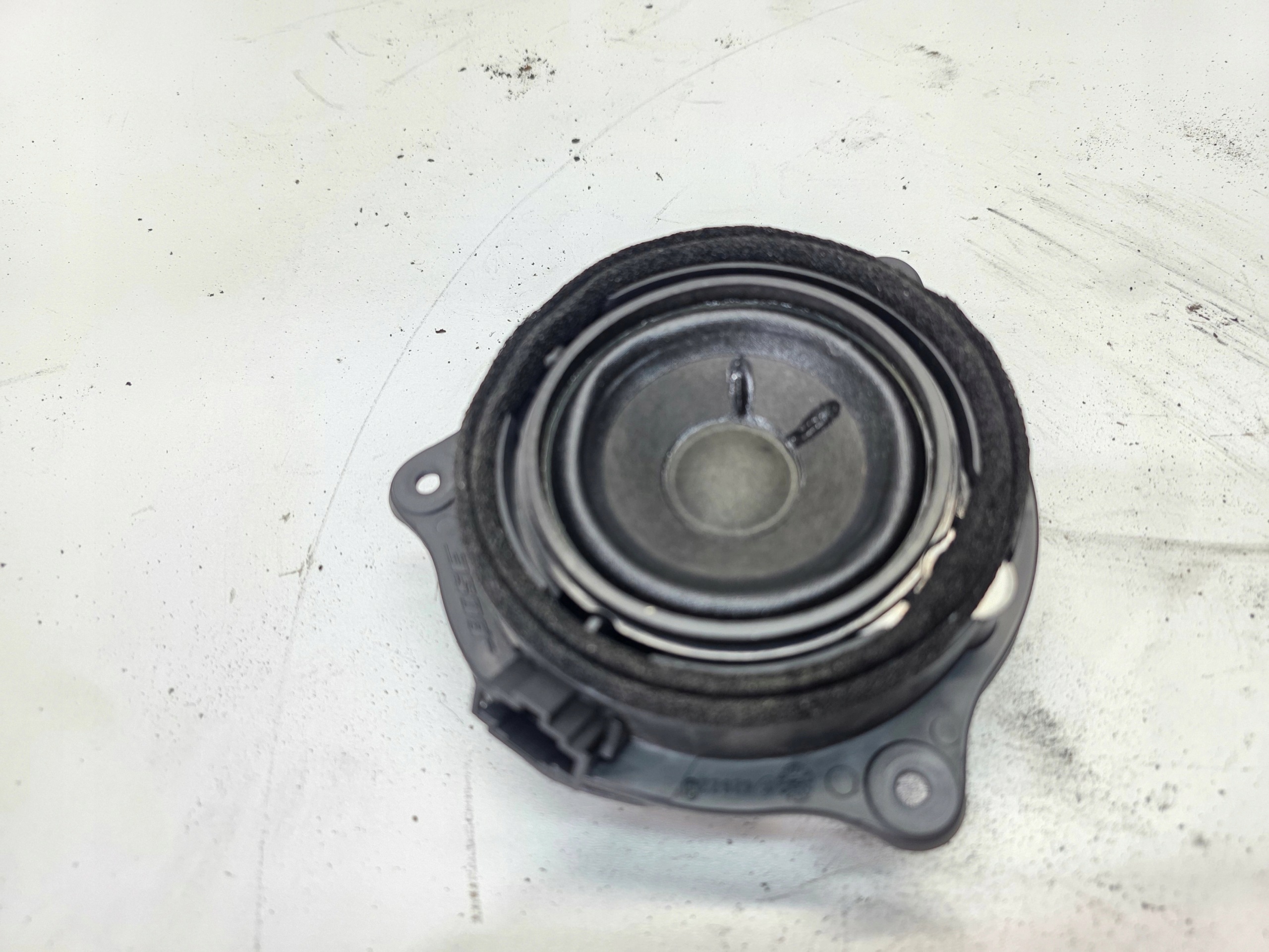 Lautsprecher Tür links oder rechts vorne AUDI A6 C6 4F0035411E BOSE