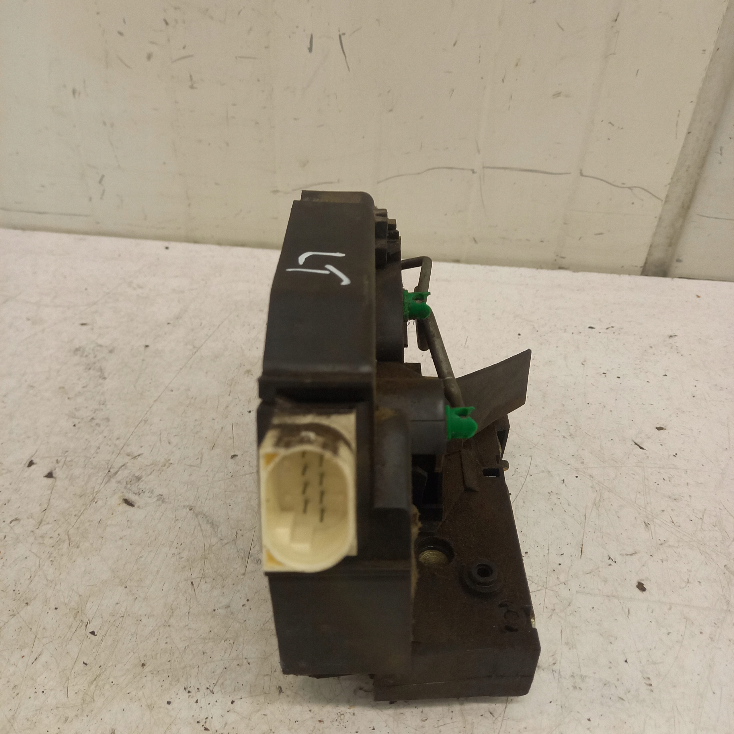 lock door left rear part rear LAND ROVER FREELANDER 8 PIN