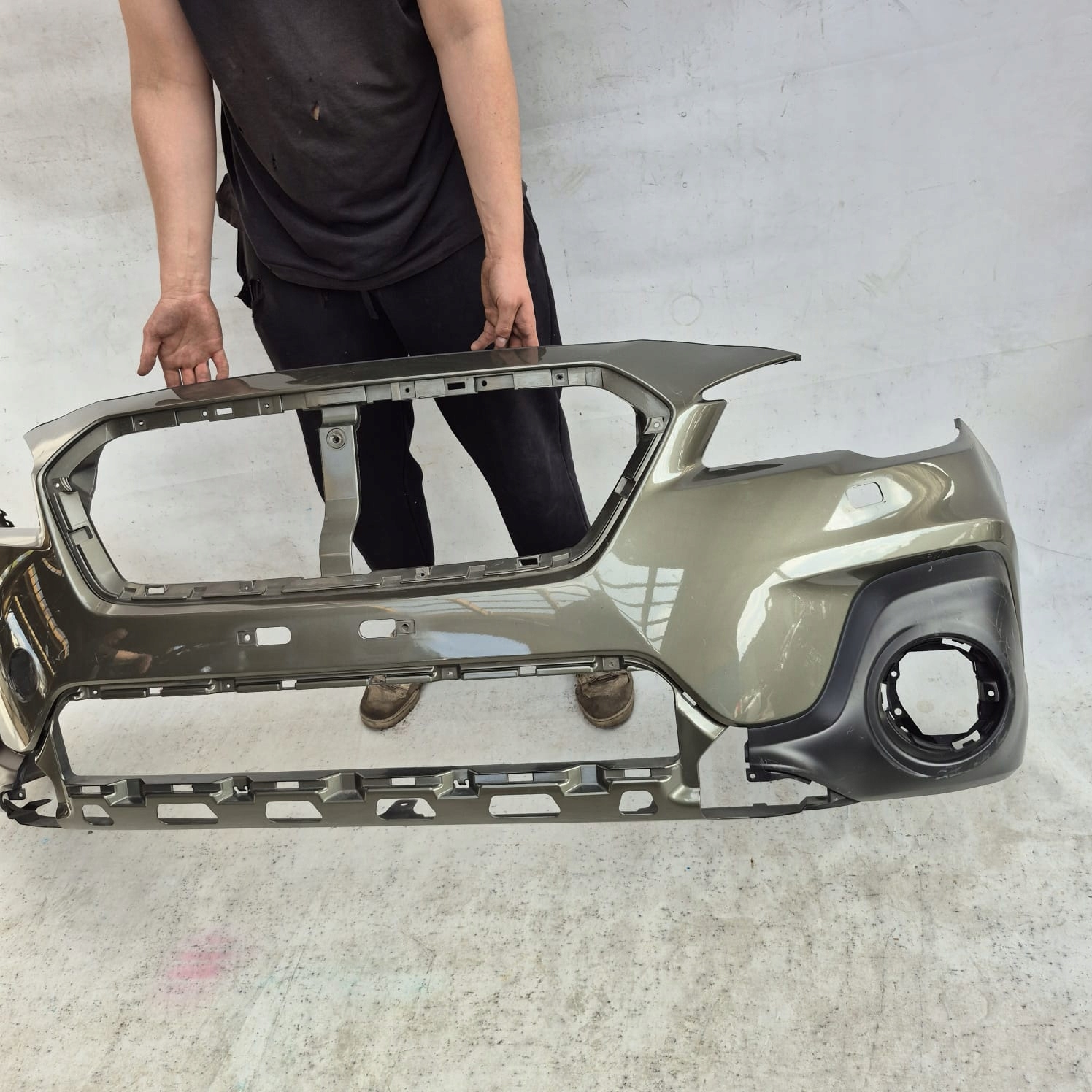 SUBARU OUTBACK V 5 LIFT 18-19 bumper front front washer