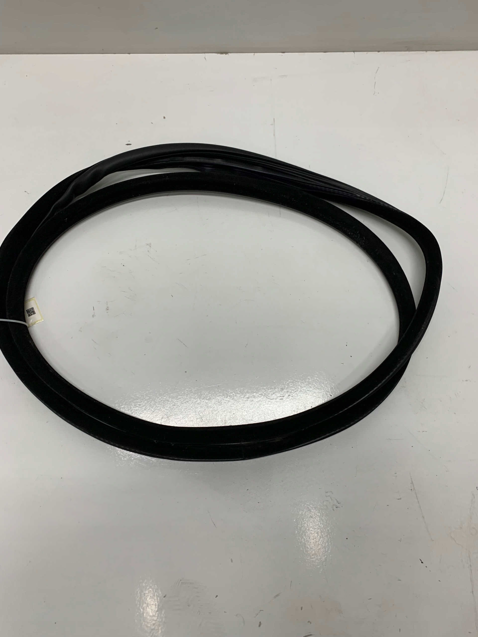 JAGUAR Е-PACE УЩІЛЬНЮВАЧ ДВЕРІ ЗАД.