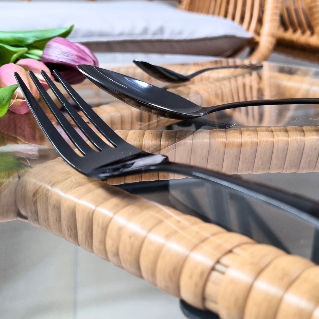 KOMPLET SZTUĆCE 24 ELEMENTY ZESTAW DLA 6 OSÓB Materiał wykonania metal