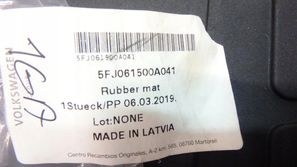 SEAT TARRACO DYWANIKI 3-GO RZEDU 5FJ061500 Producent SEAT OE