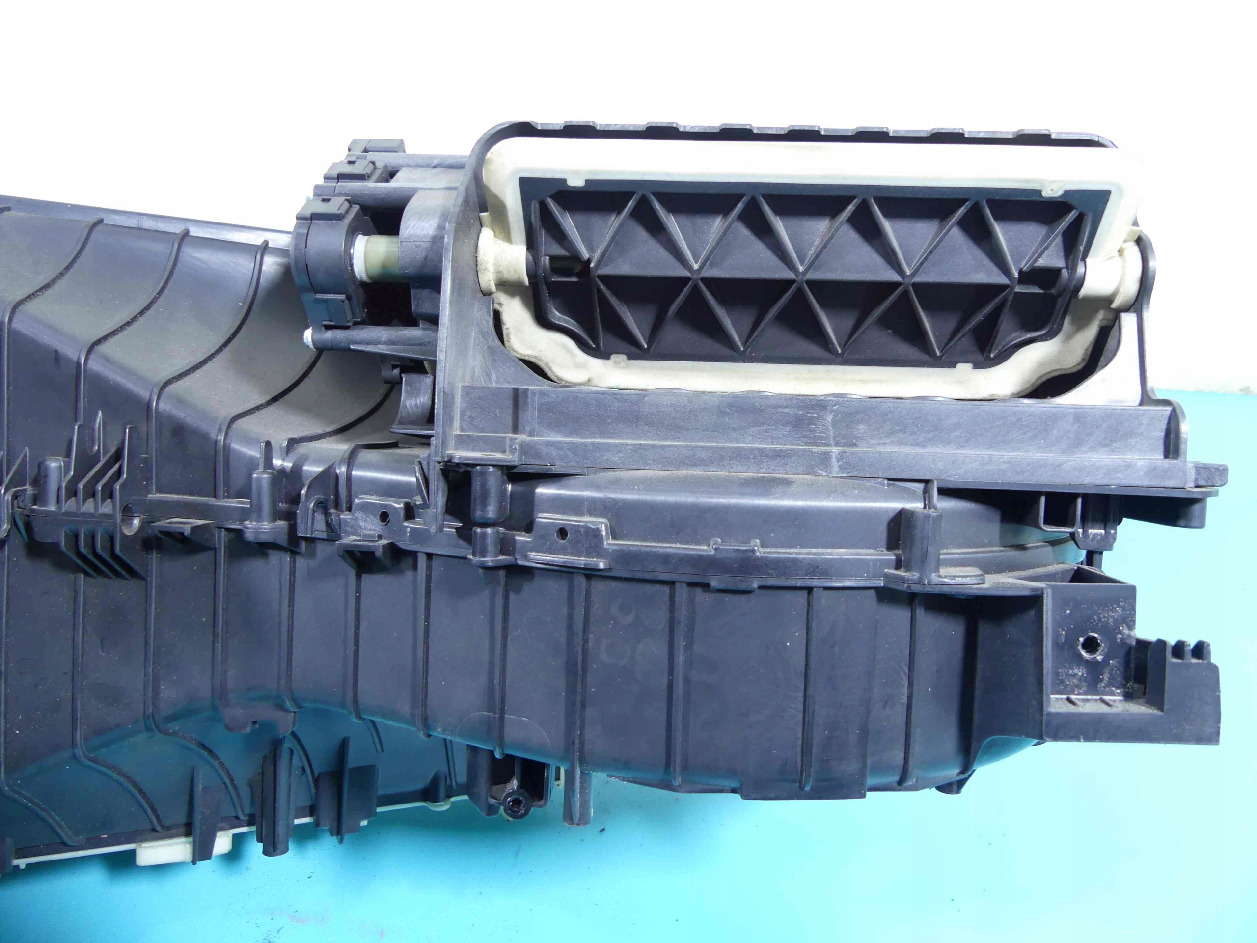 радиатор отопителя Audi A4 B8 8K1820005AG