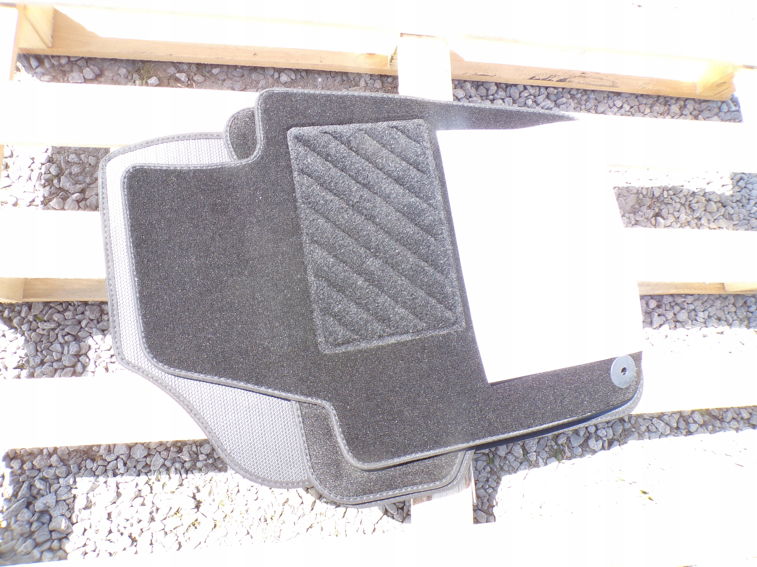 Volkswagen Polo V Dywaniki Welurowe Komplet 6R1061404A 2010-2016 Oryginał