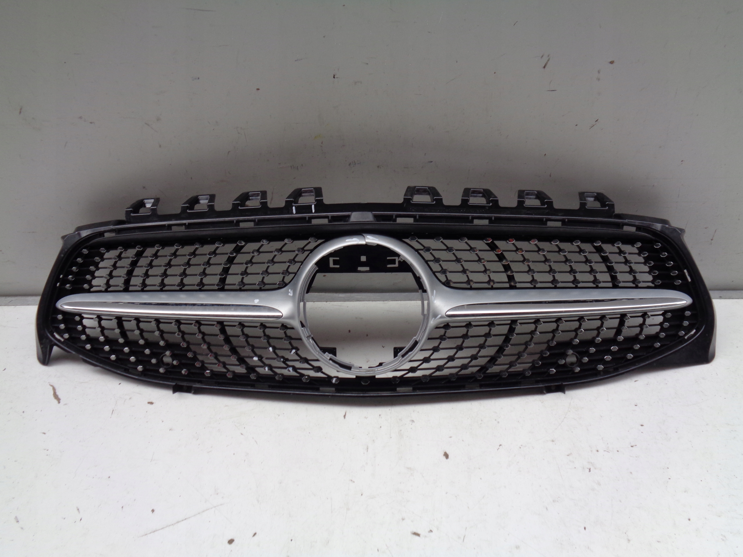 maska MERCEDES CLA W118 18