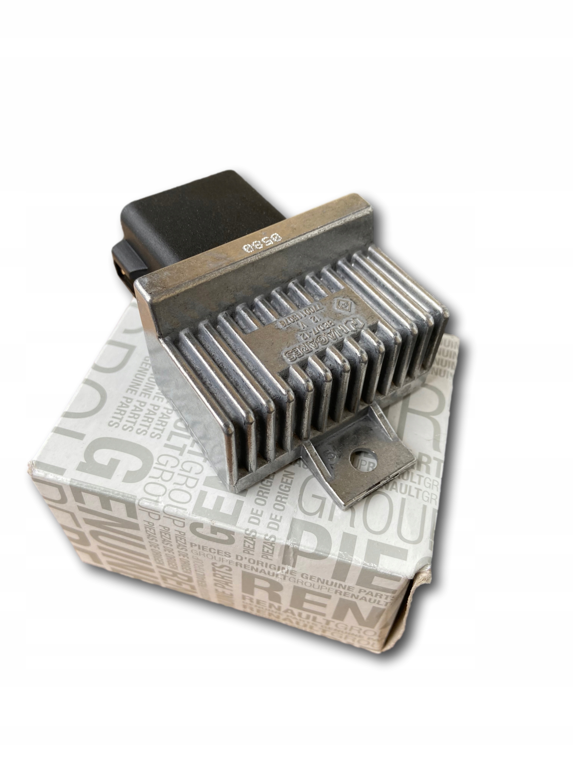 РЕЛЕ СВЕЧЕЙ НАКАЛИВАНИЯ RENAULT 7700115078 OE