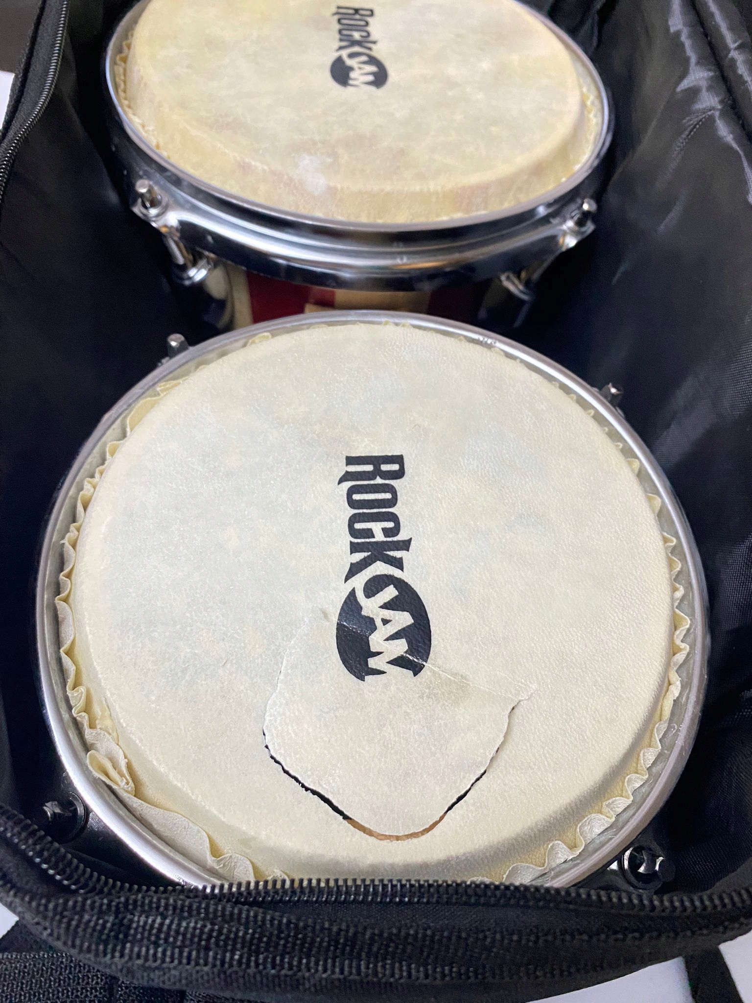 BONGOSY z czerwonymi pasami RockJamRJ-100300+ETUI USZKODZONY NACIĄG MEMRANY Marka RockJam