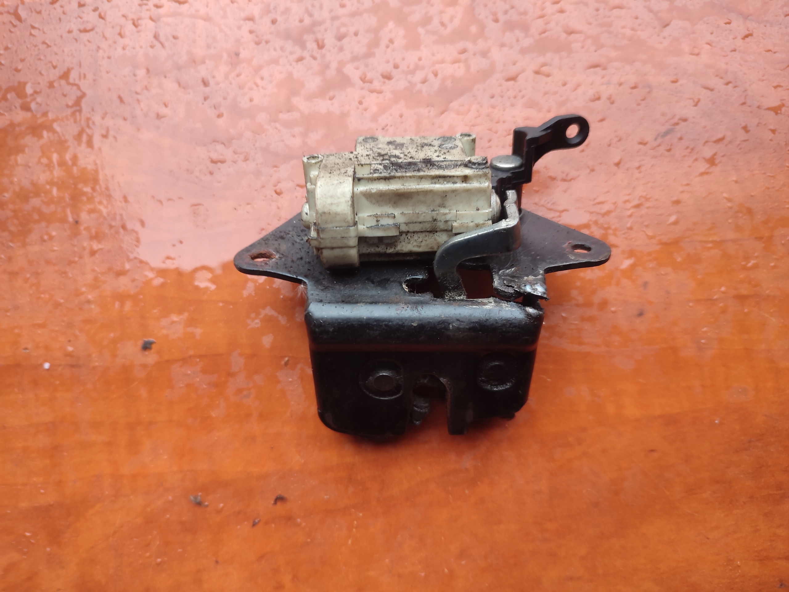 Замок задніх дверей багажника fiat stilo Універсал