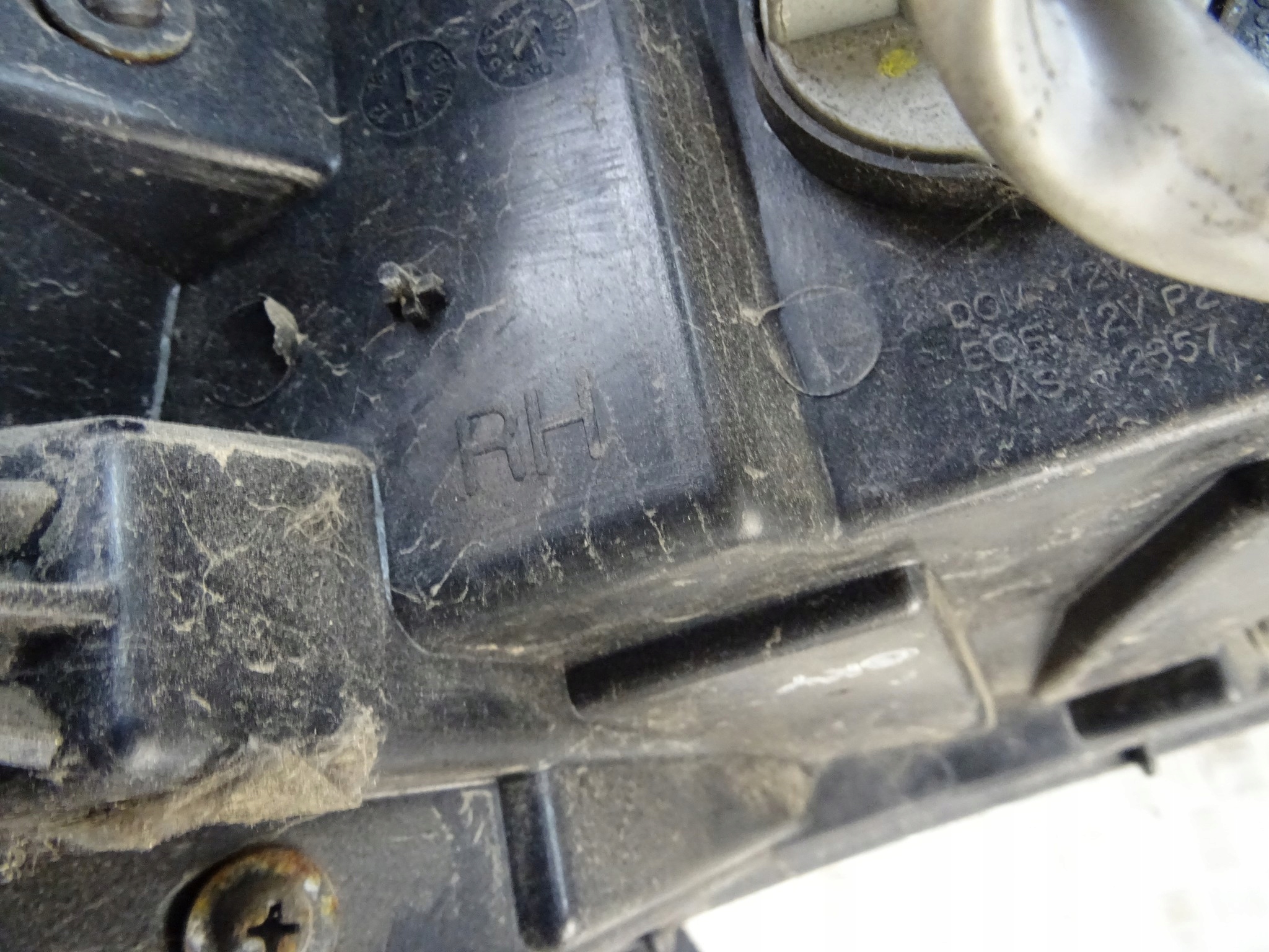 KIA RIO 3 III light right right rear part 92402-1W2