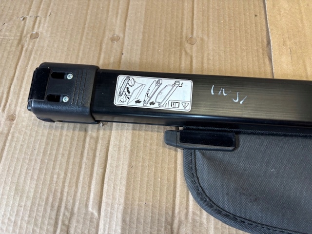 Honda INSIGHT ZE2 IMA 2009- ролета багажника полка