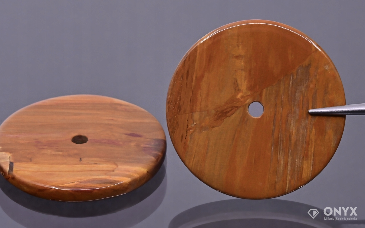 Dřevo zkamenělé dlaždice vrtané kulaté fi 25 mm