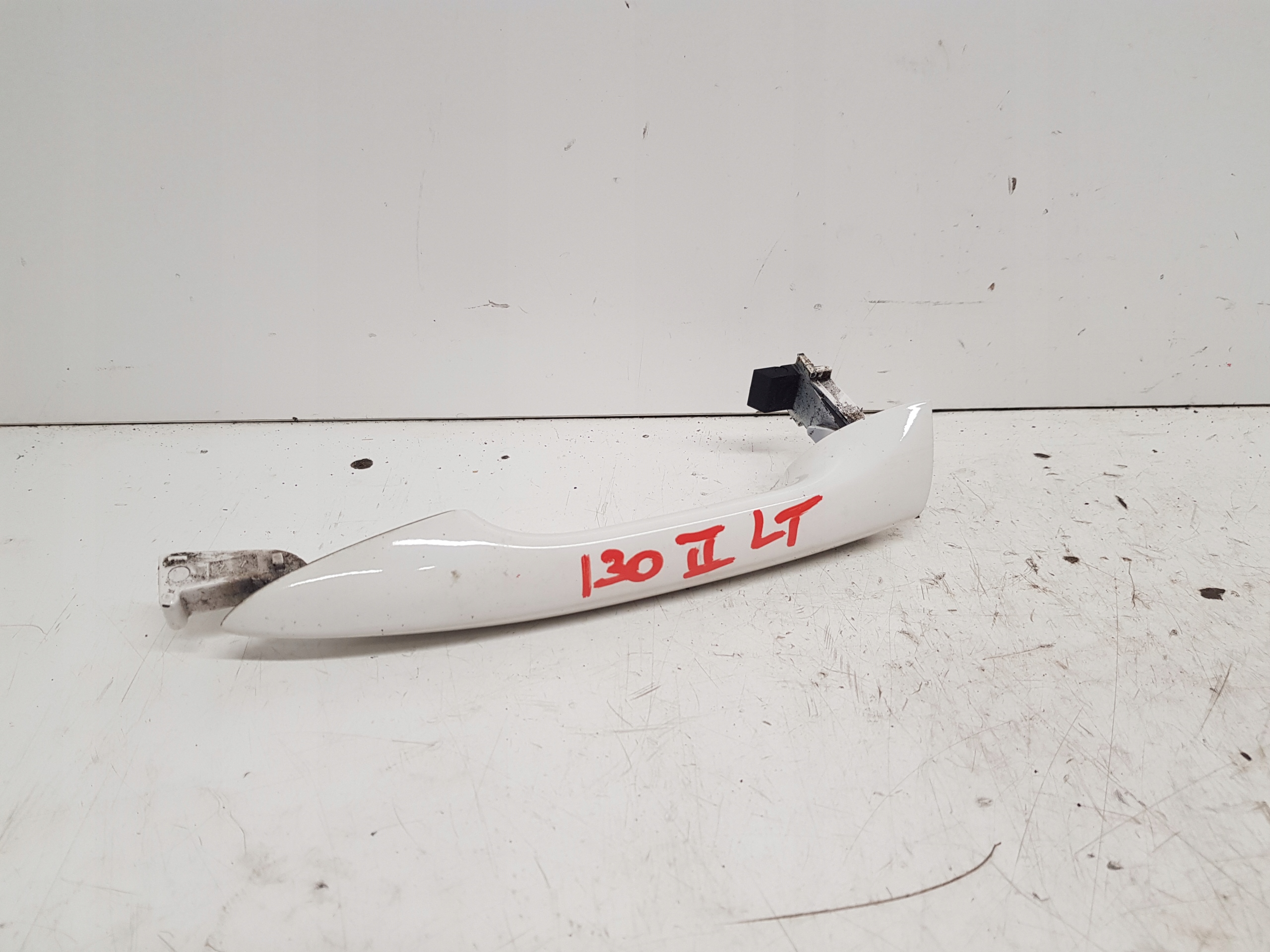 HYUNDAI I30 II handle door left right rear part 2012
