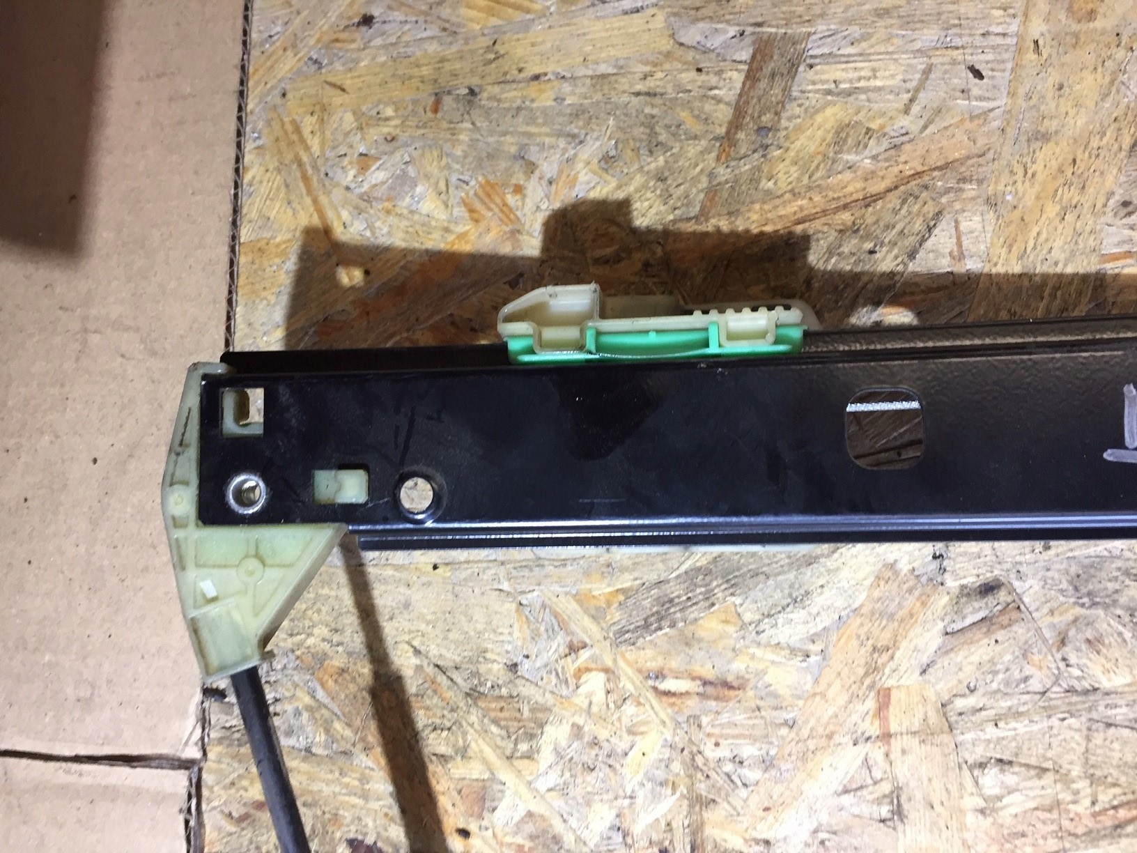 AUDI A8 D4 mechanism window regulator left rear part