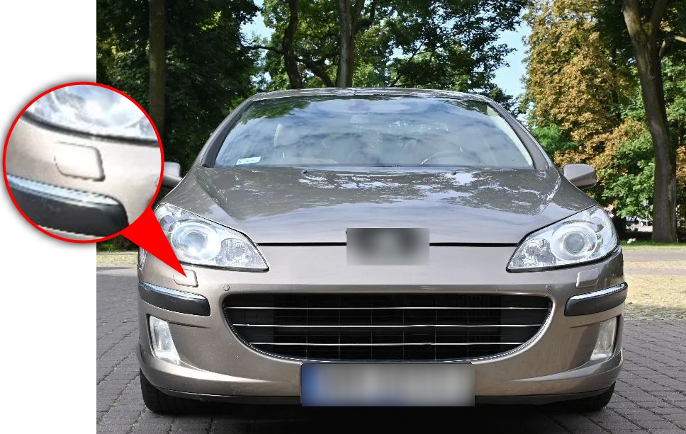 ZASLEPKA SPRYSKIWACZA LAMPY DO PEUGEOT 407 04-11 Numer katalogowy części 6438N0 RH PRAWA ZASLEPKA SPRYSKIWACZA LAMPY