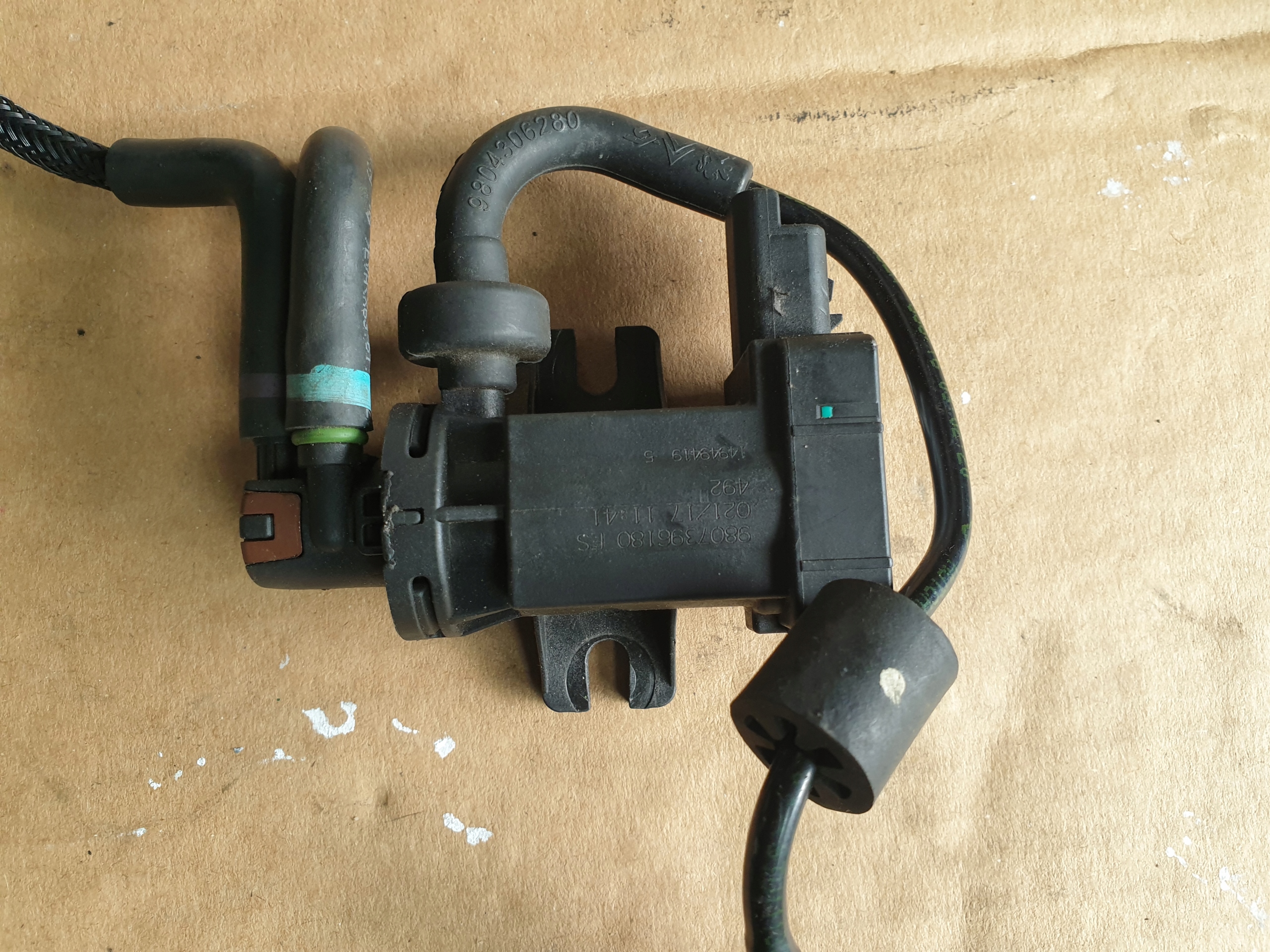 Sensor turbo CITROEN PEUGEOT 1.2 THP 9807396180