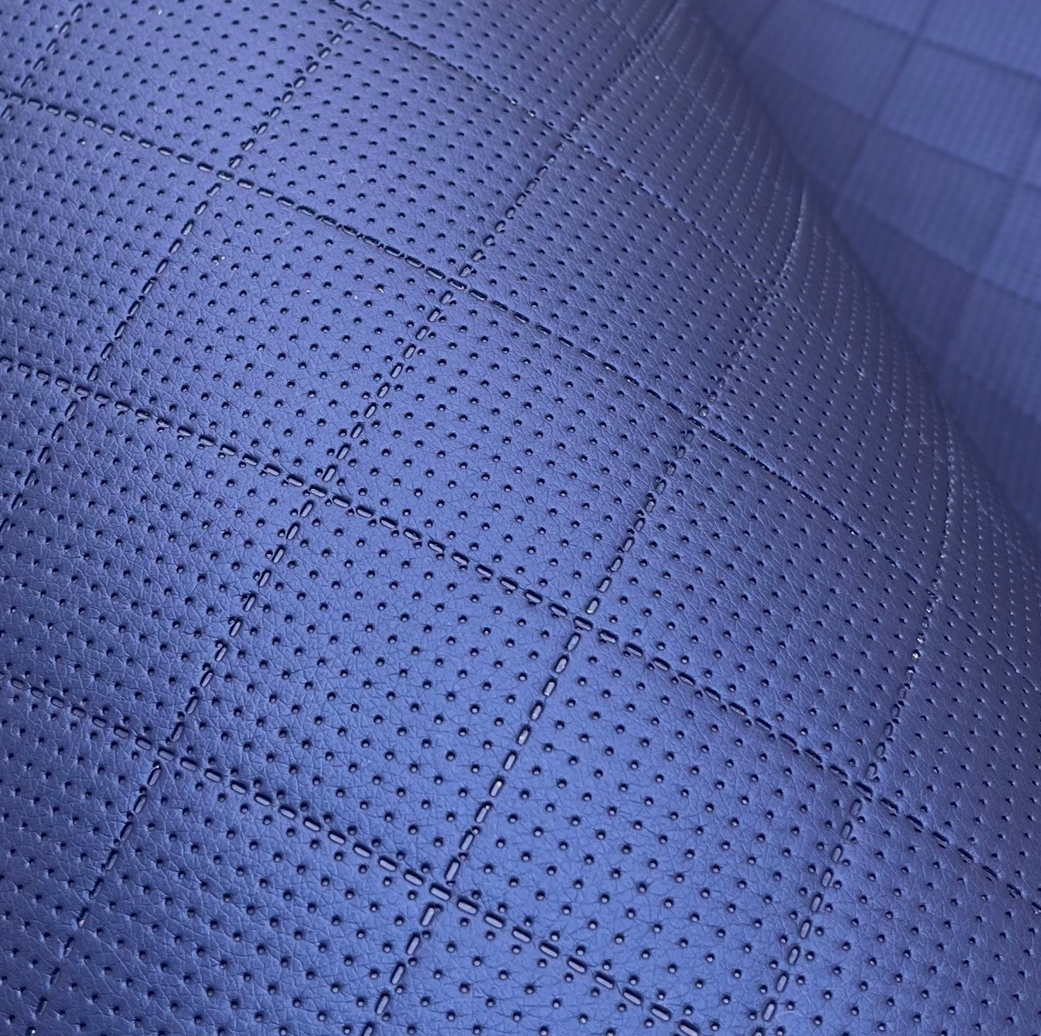 Granatowa GTS 5x5 Perforowana Ekoskóra SOFT Tapicerka samochodowa do aut Numer katalogowy części Granatowa GTS 5x5 Perforowana Ekoskóra SOFT Tapicerka samochodowa do aut