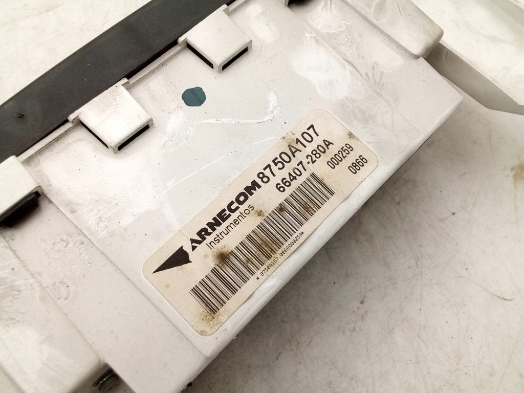 Mitsubishi Eclipse 4G IV GT display 8750A107