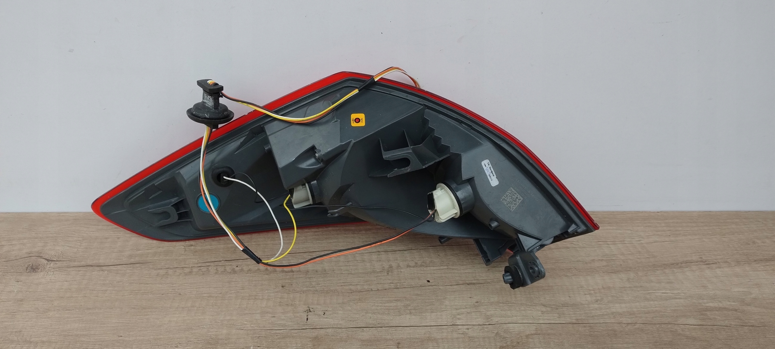 FORD FOCUS MK4 sedan left light W fender rear part LED