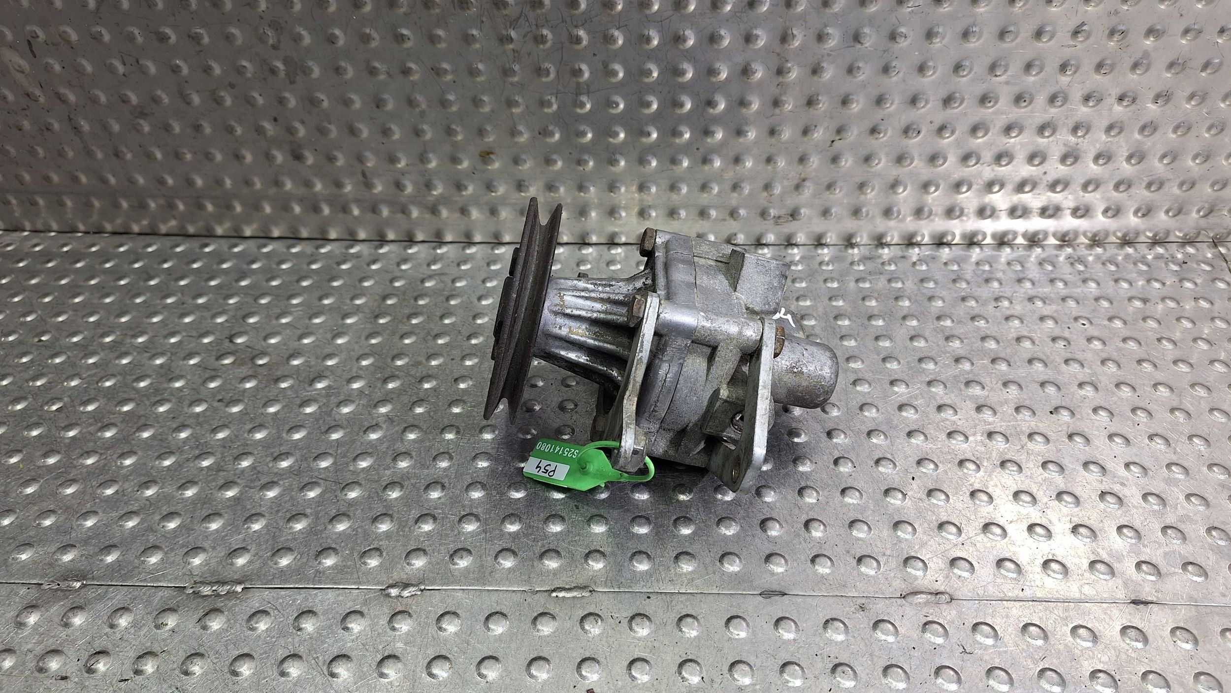 servo pump 1133386 7681955168 BMW 3 E36 5 E34