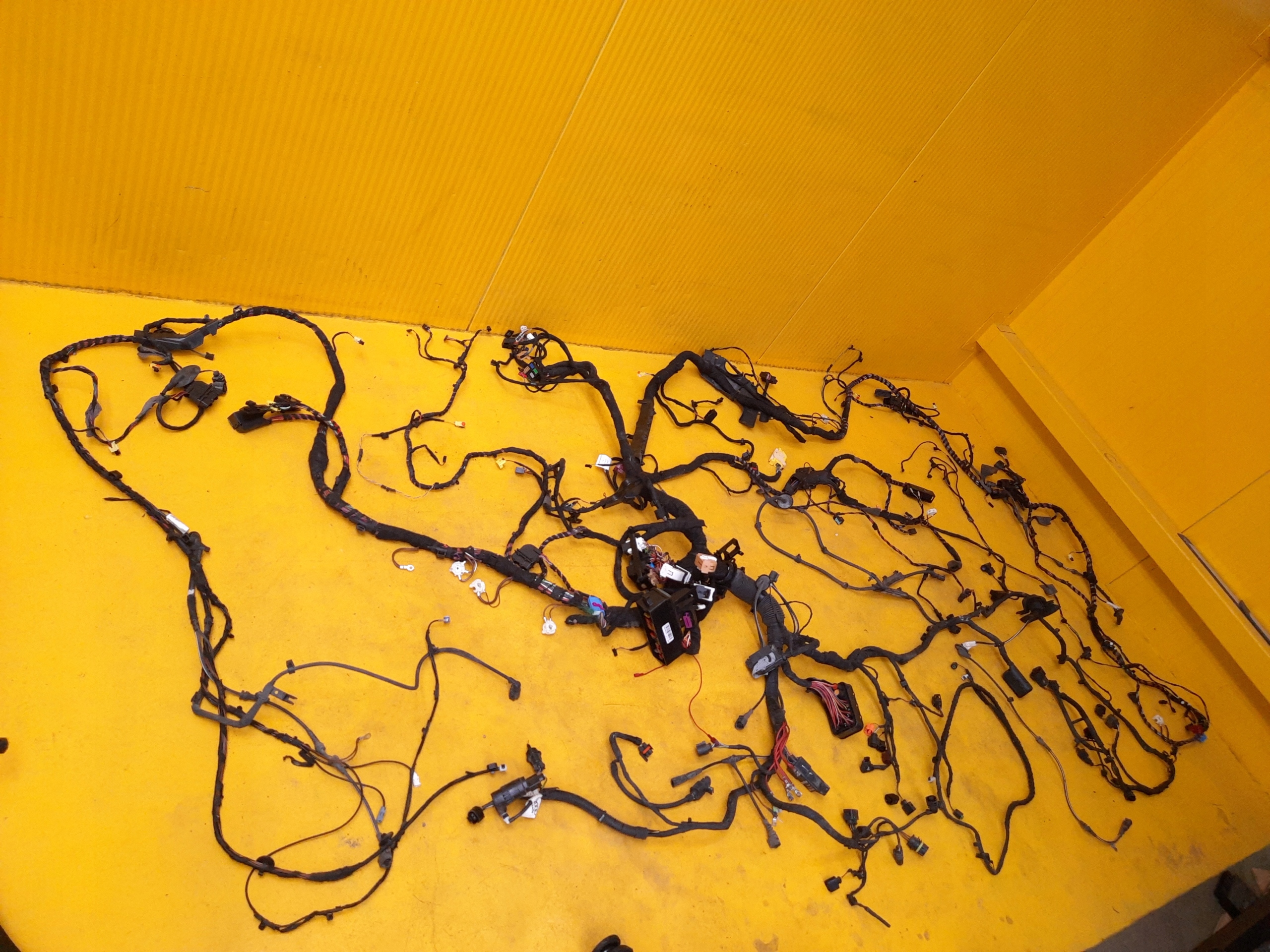 8U0955953 3C0973763B - Audi Q3 8U 2.0 TDI Джгут проводів внутрішня установка