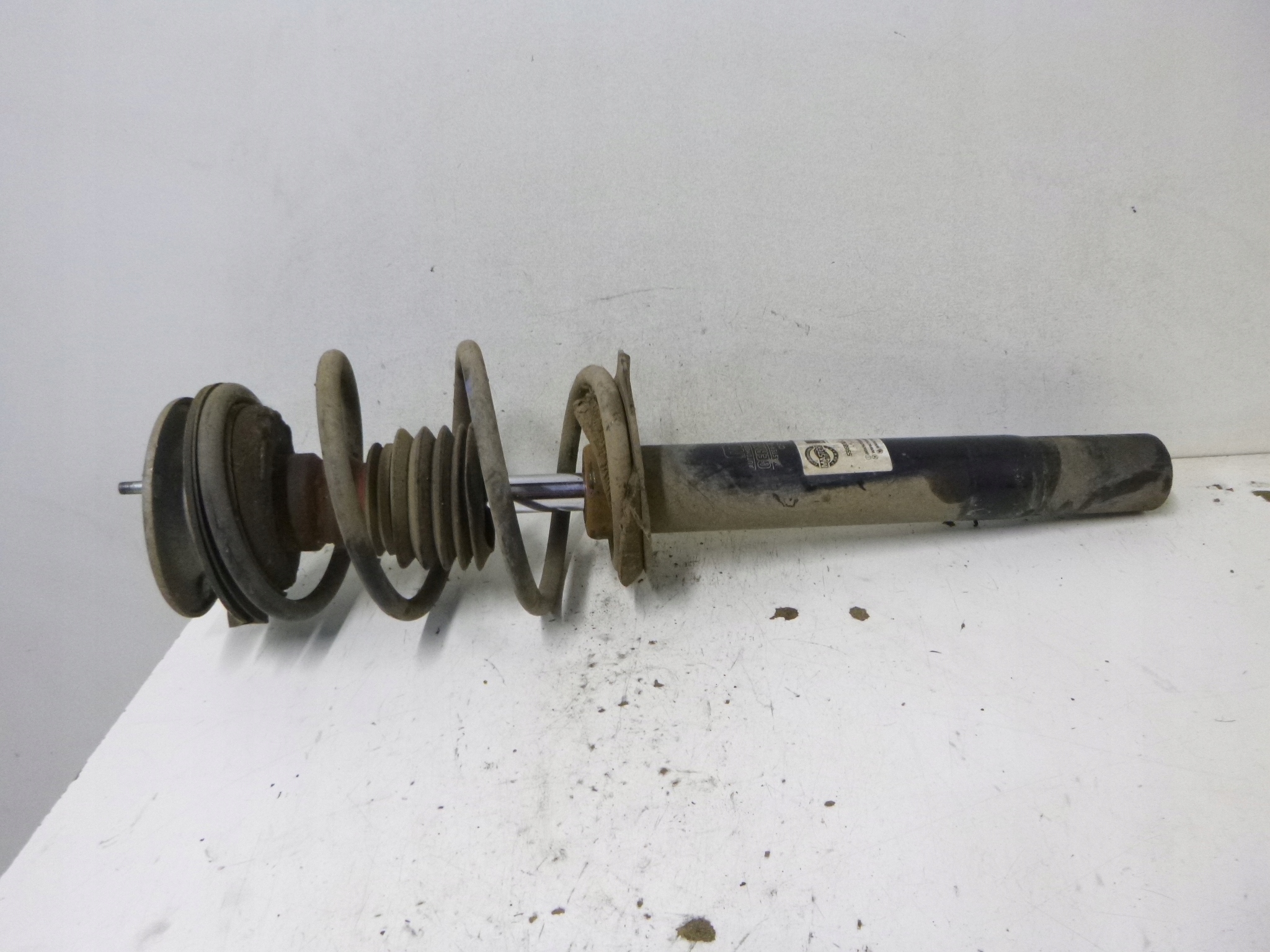 shock absorber front BMW E39 525 2.5TDS 99r.