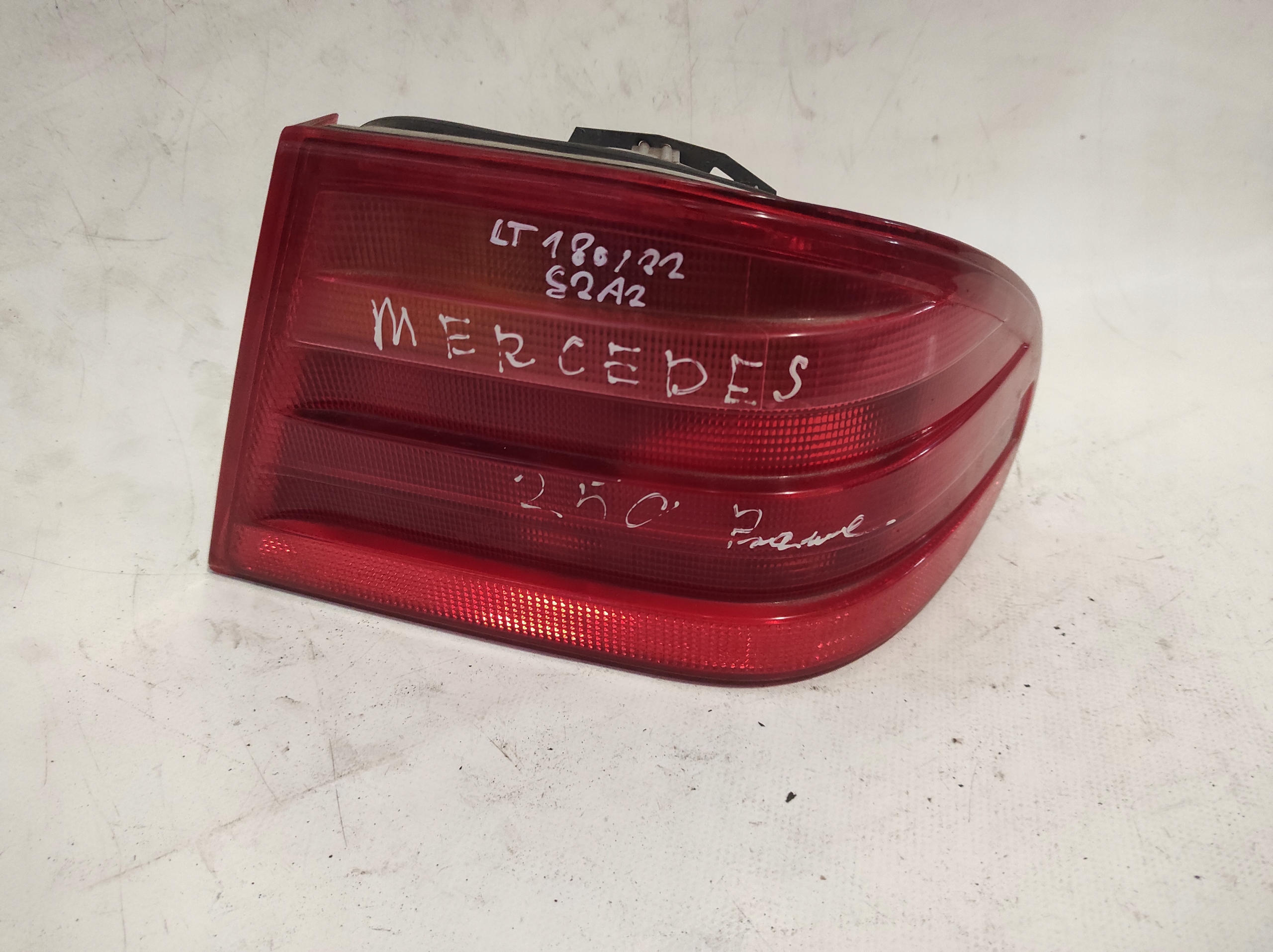 light rear part rear MERCEDES E KLASA W210 right