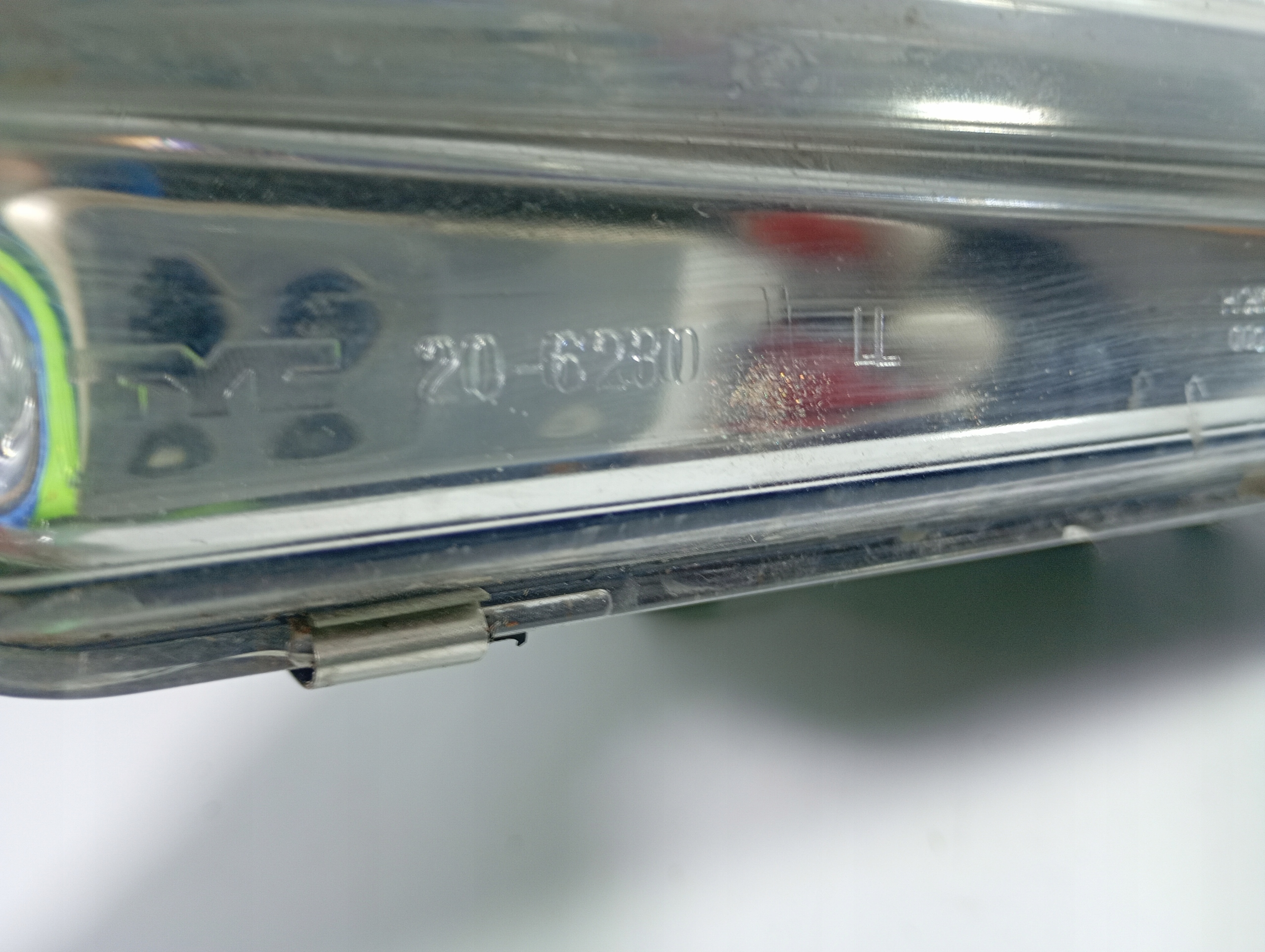 Skoda Fabia 1 and 04-06 light left front REFLEKTOR left front TYC 206230