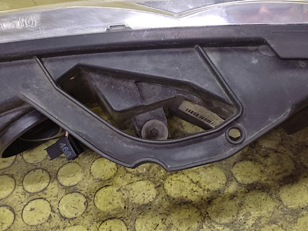 PEUGEOT 407 REFLEKTOR light right front 0301213202