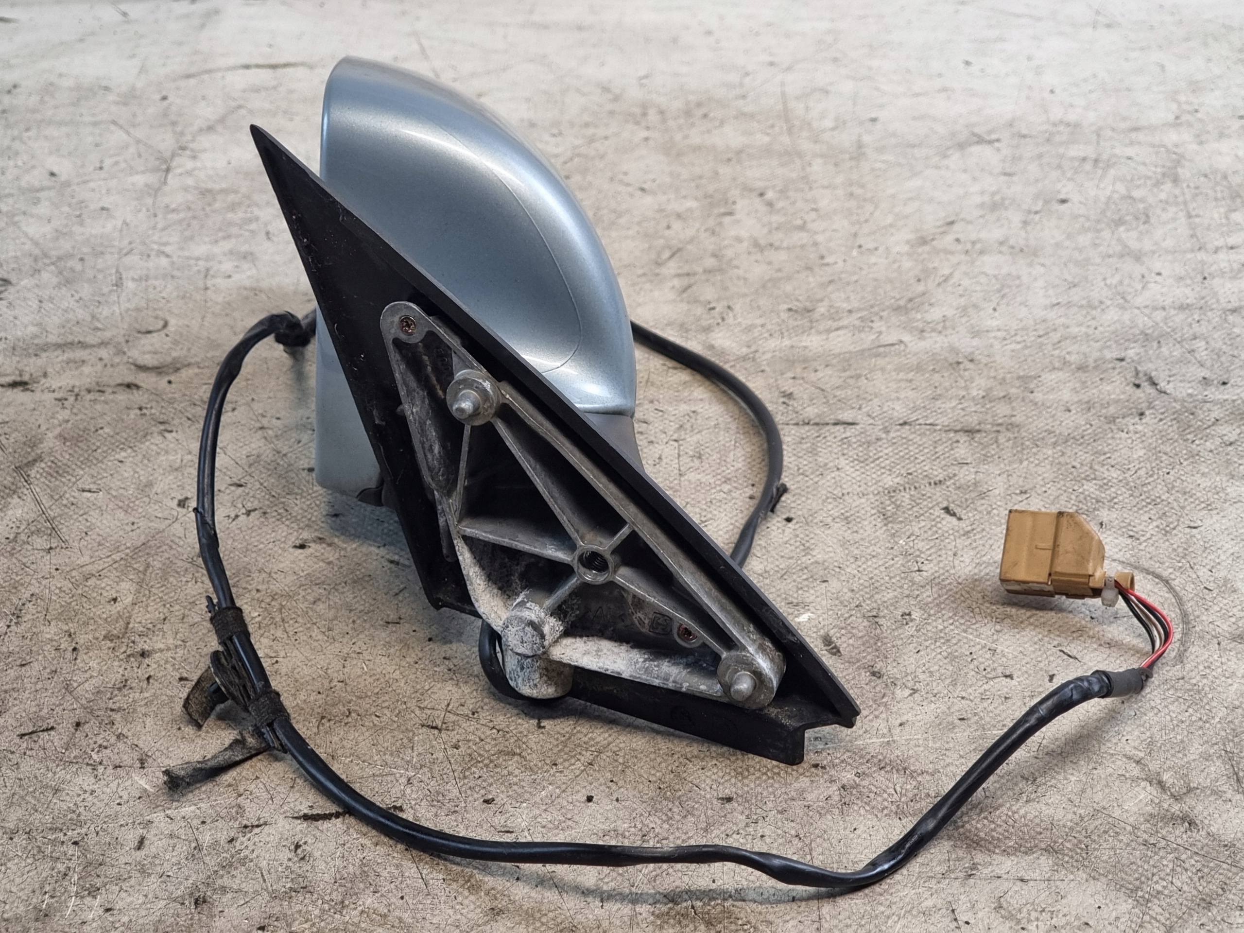 mirror left electrics 5PIN K: LY7R OE 010681 AUDI A4 B6 ANGLIK