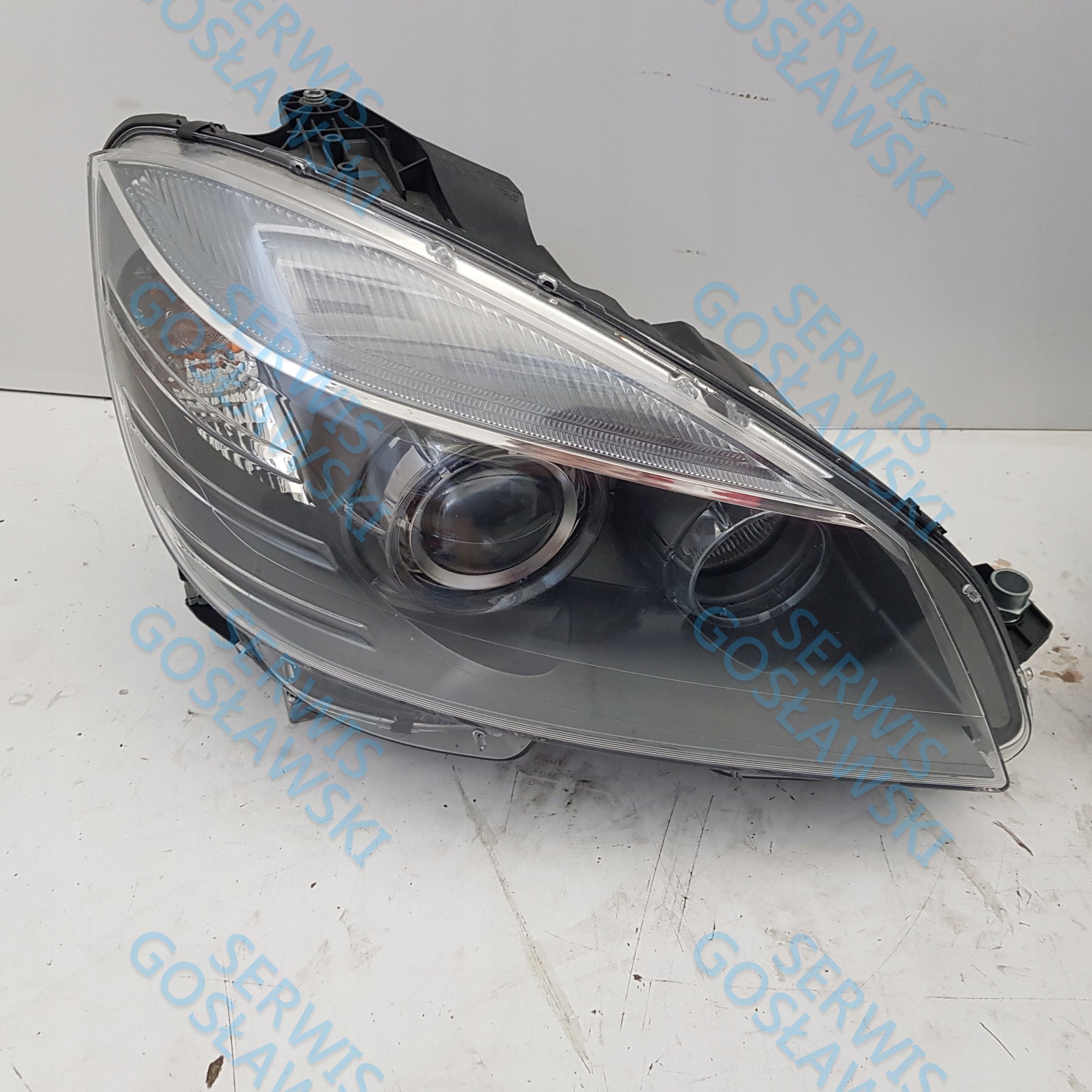 MERCEDES C 63 AMG REFLEKTOR LAMPA KOMPLET NOWY Typ samochodu Samochody osobowe