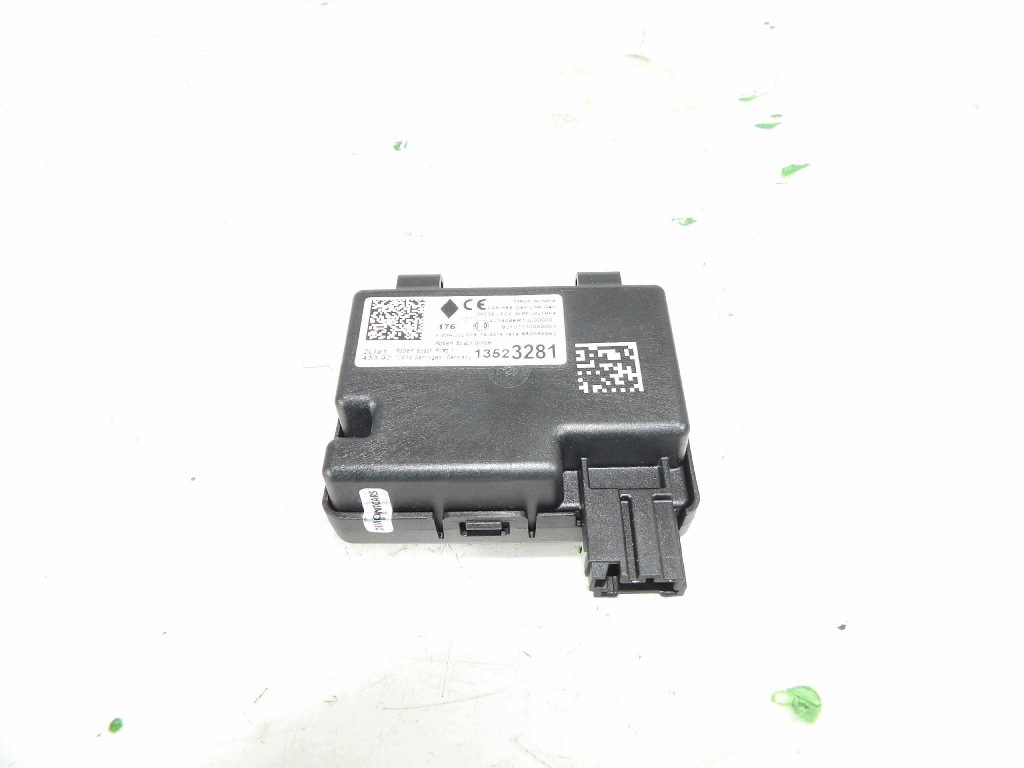 control unit central of a lock 13523281 OPEL INSIGNIA B