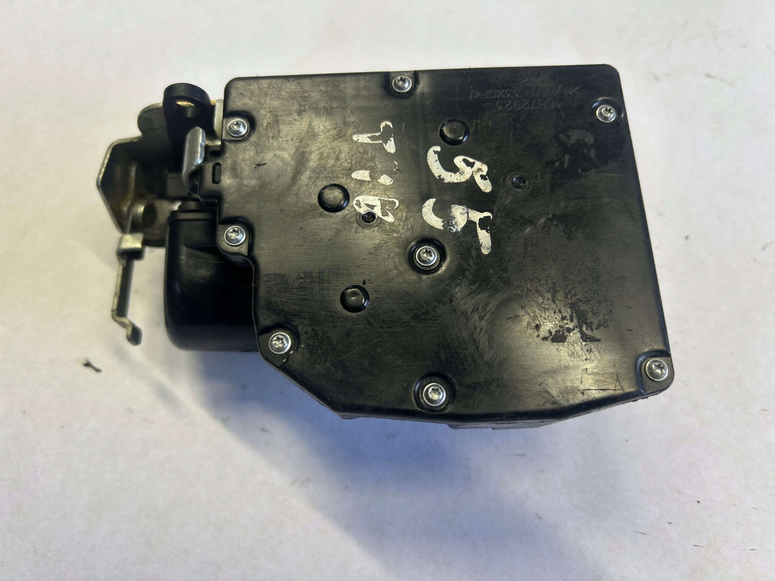 HYUNDAI IX55 lock bonnet boot 812303J100