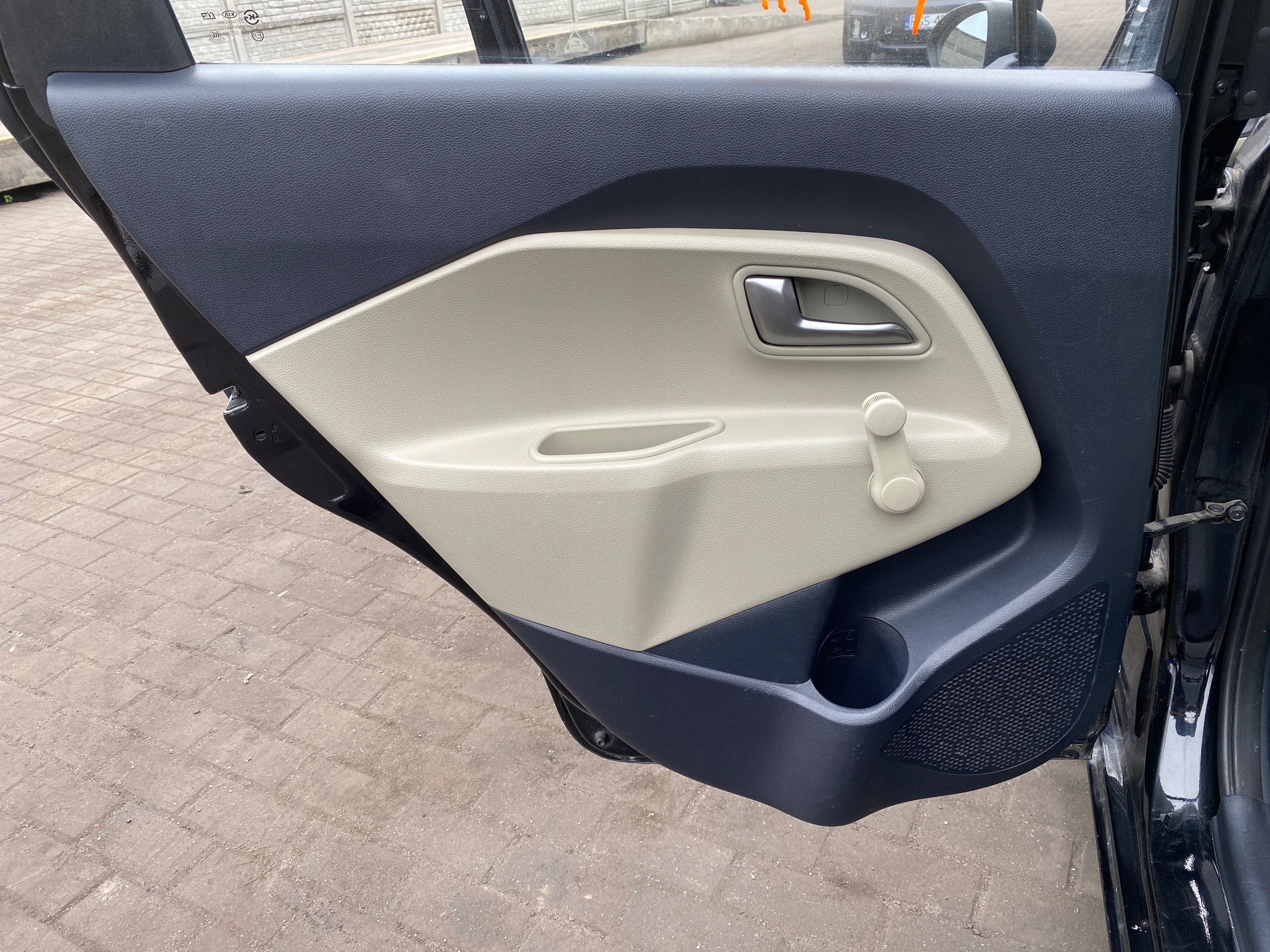 upholstery side left rear Kia RIO 3 III 11-17