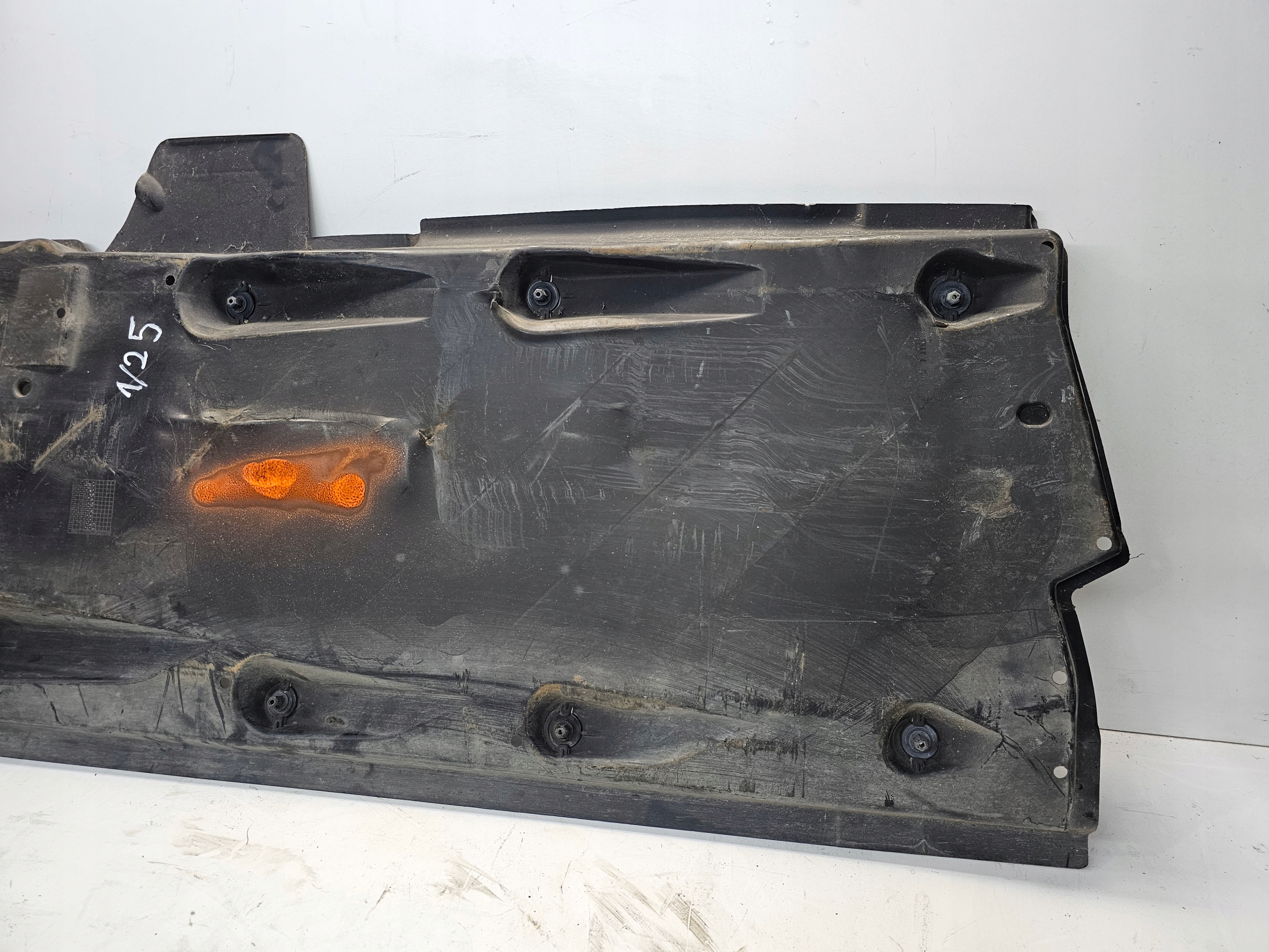 Blende Abdeckung abdeckung Unterfahrschutz rechts AUDI A1 VW 6R0825202