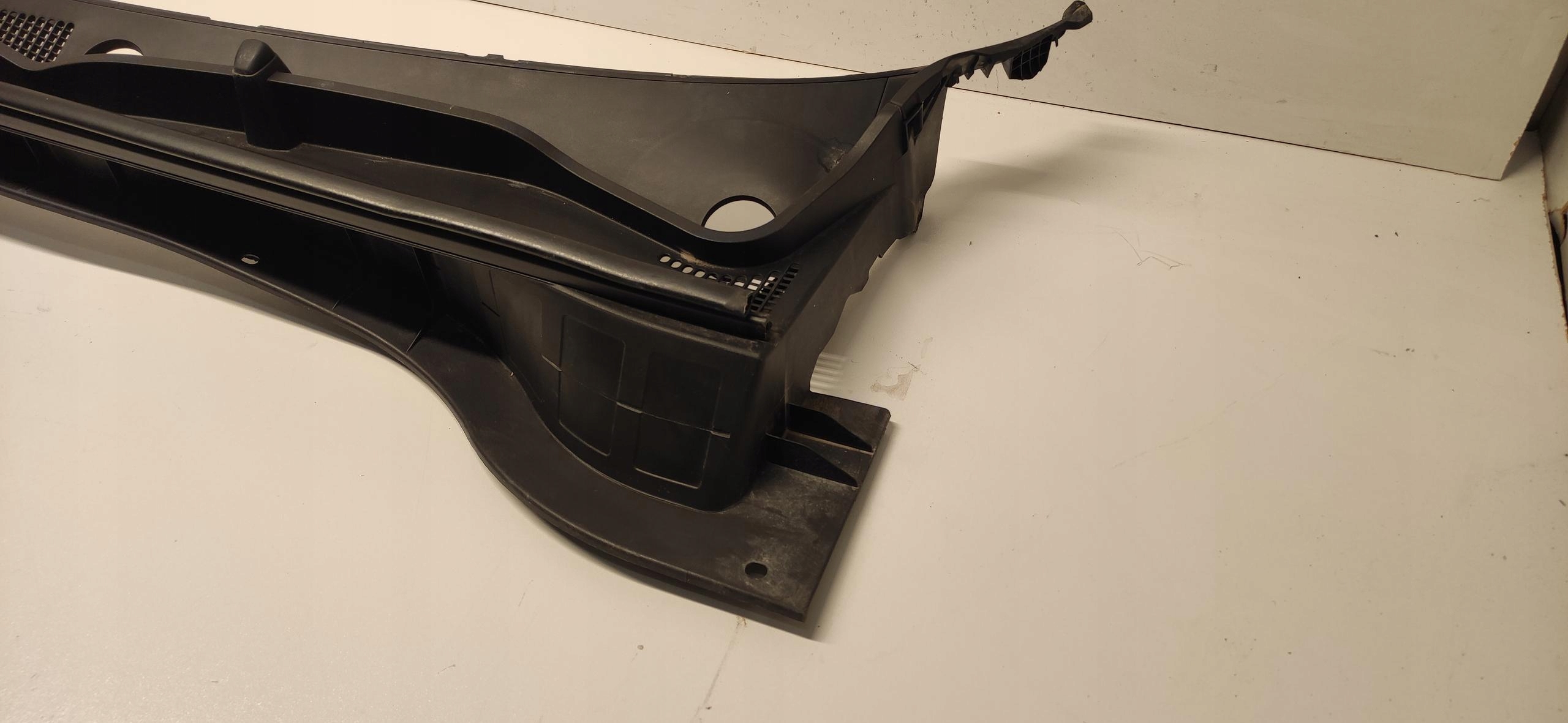 torpedo plastic upper HYUNDAI TUCSON II III 15-20 86151-D7000