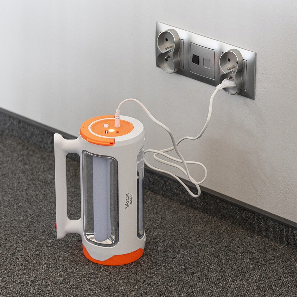 MOCNA LATARKA AKUMULATOROWA TAKTYCZNA LAMPA SZPERACZ POWERBANK 2w1 USB LED Materiał ABS