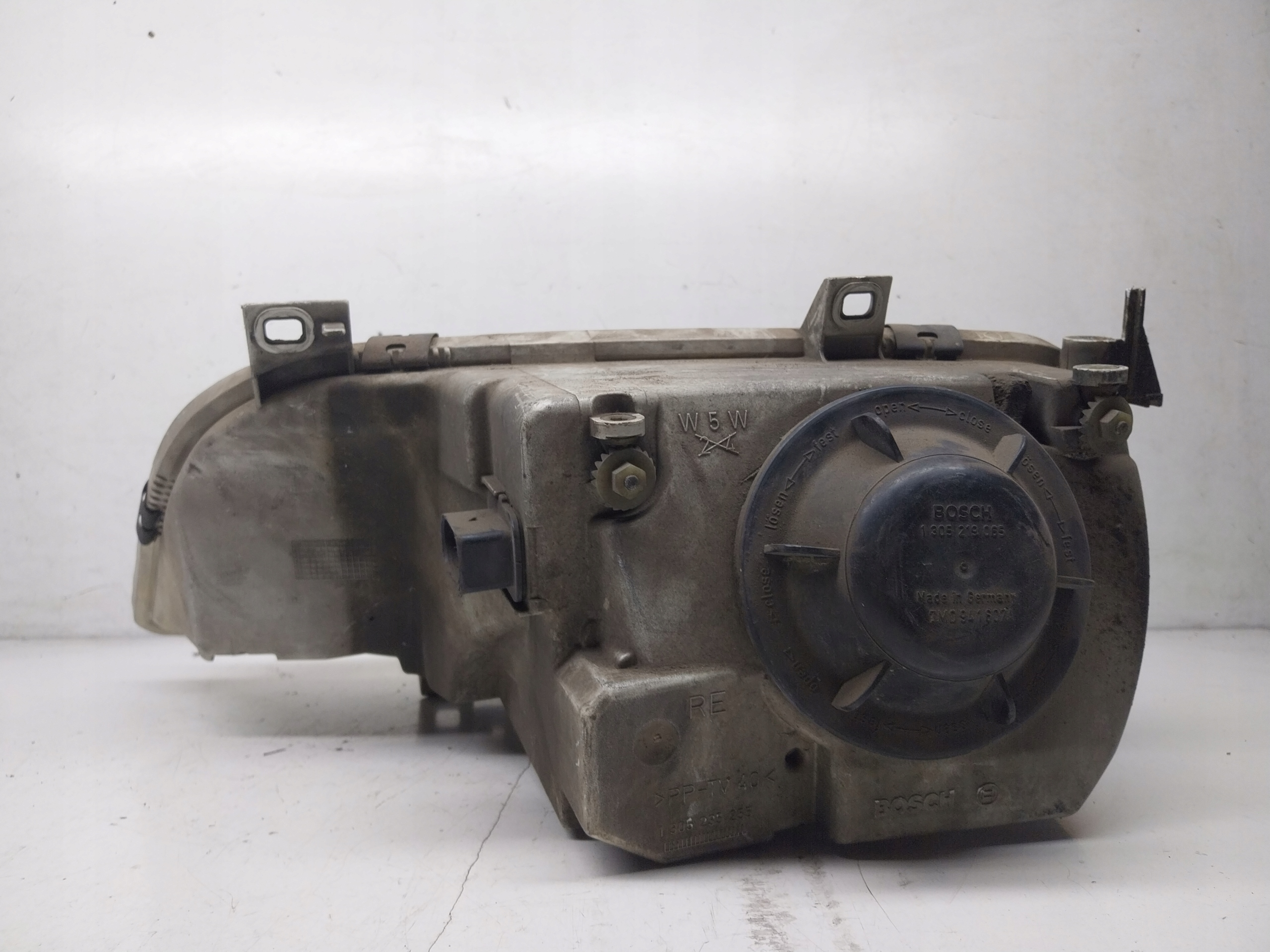 light right front VOLKSWAGEN SHARAN and right front EUROPA Bosch