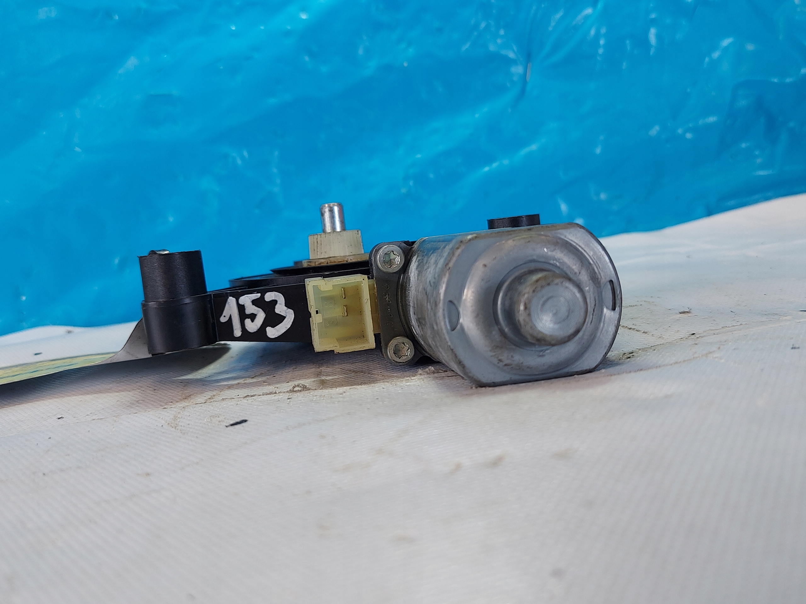 engine lifting windows OCTAVIA III 0130822717 left front
