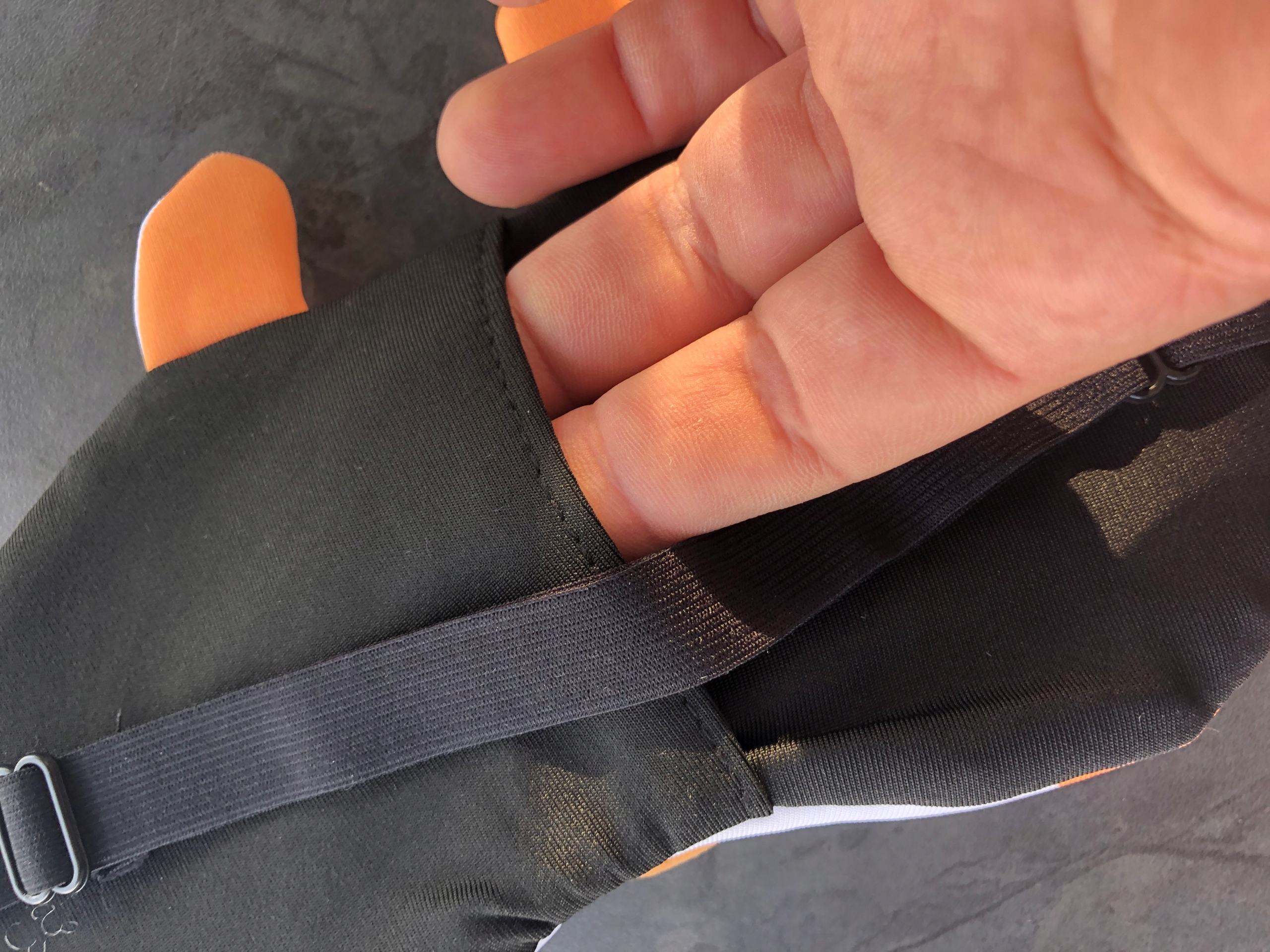 OPASKA NA OCZY MASKA DO SPANIA SNU RELAKSU PIESEK OLDMAN PLUSZ NA GUMCE Płeć uniseks